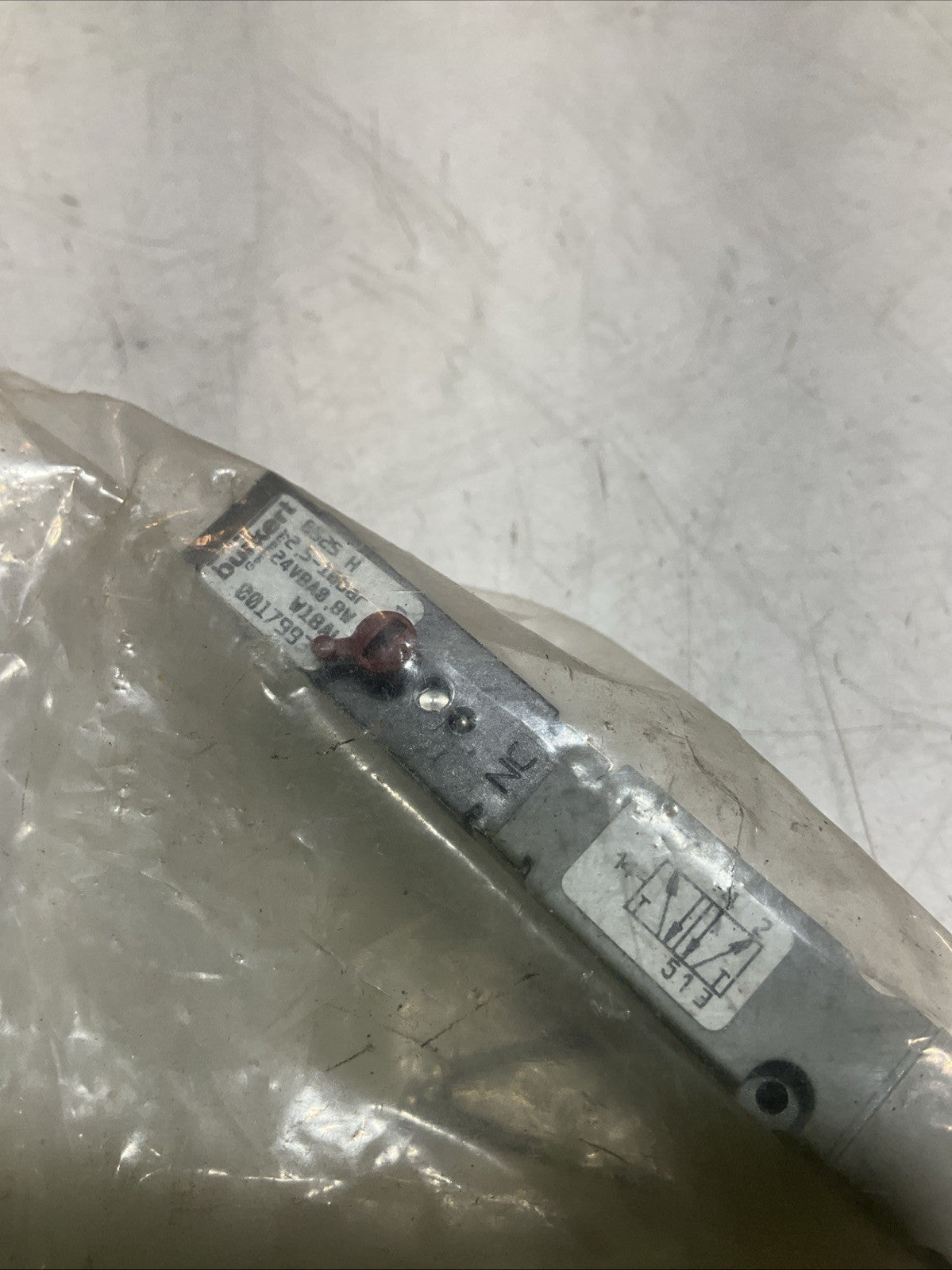 BURKERT  6525 - 00179938  SOLENOID VALVE  FOR  PNEUMATIC LOT OF 2 U3S