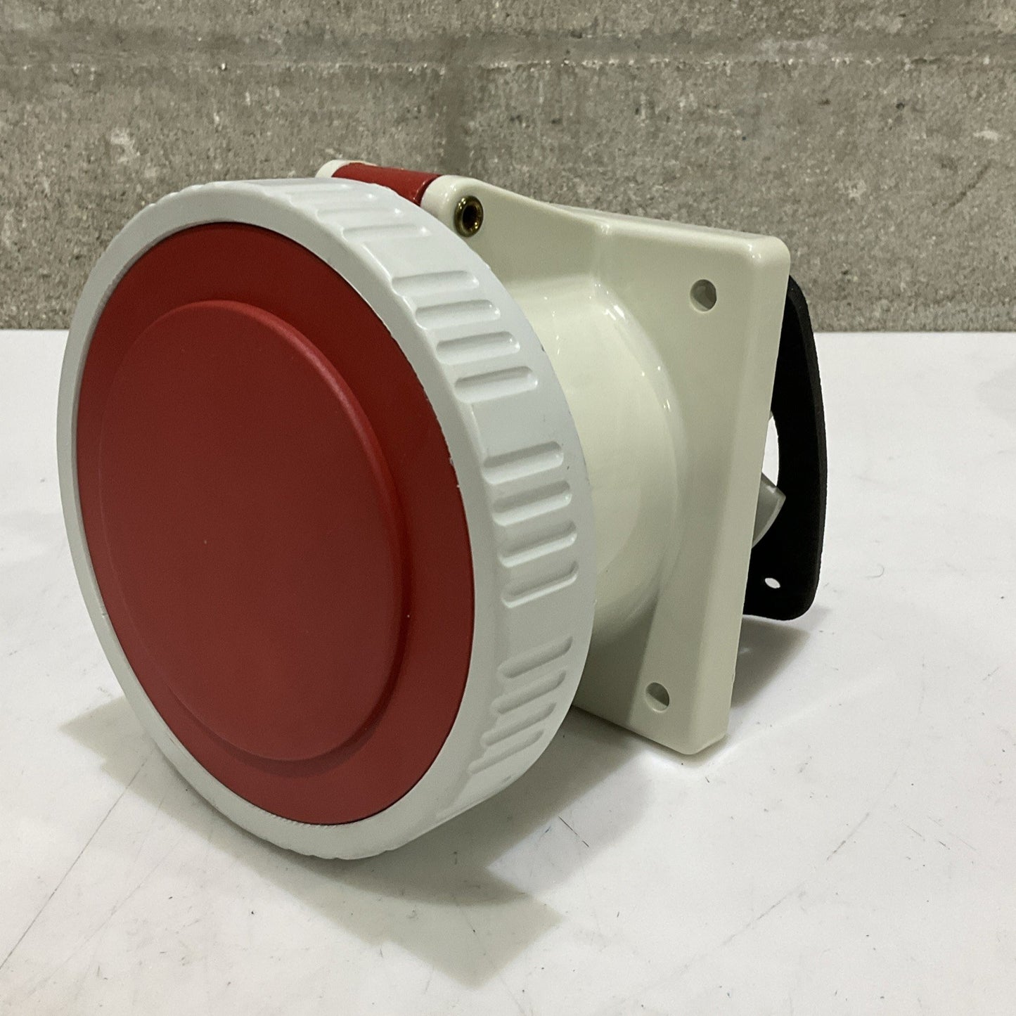 WOODHEAD MOLEX 4100R7W WATERTITE PIN AND SLEEVE RECEPTACLE 100A 3E 480 VAC Z2M