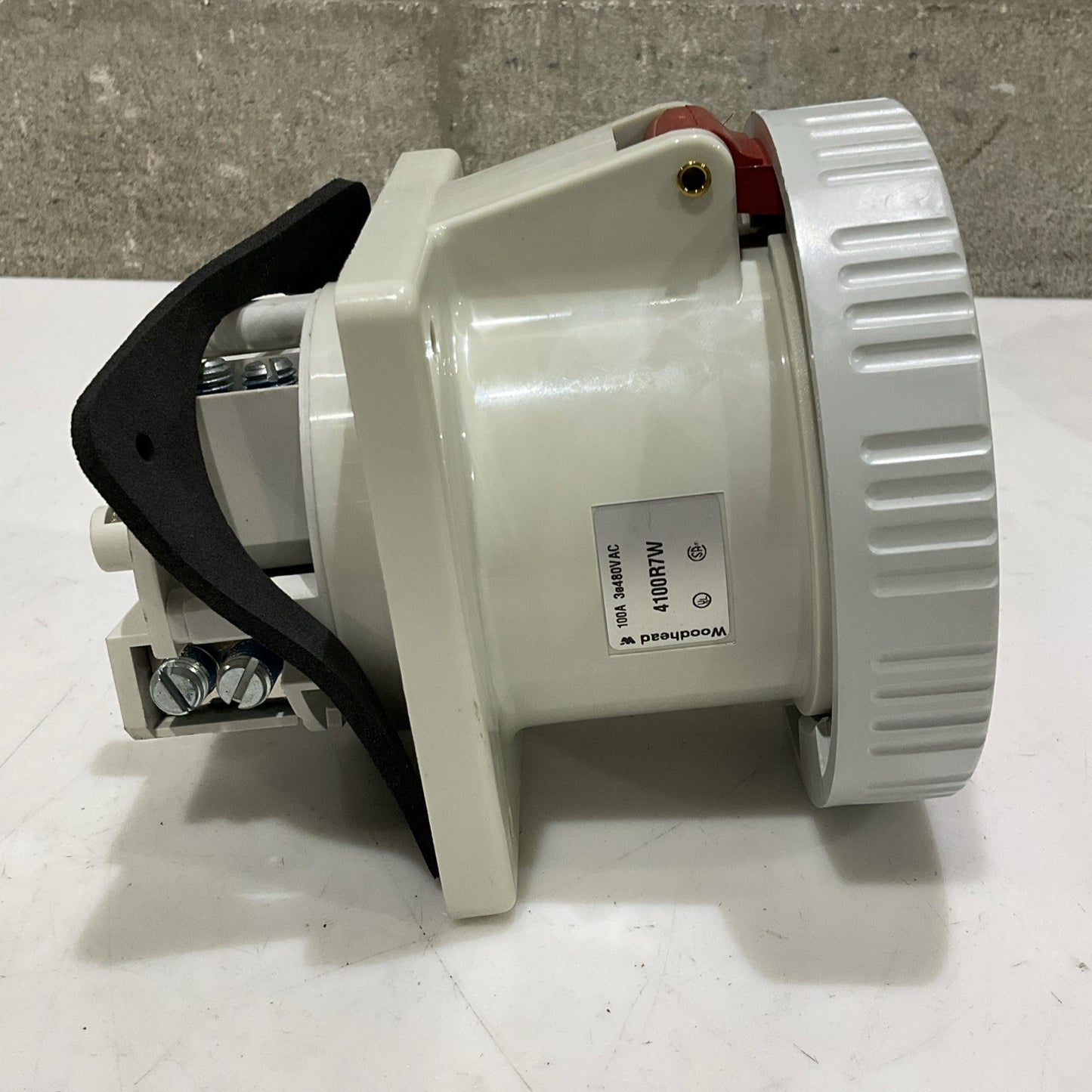 WOODHEAD MOLEX 4100R7W WATERTITE PIN AND SLEEVE RECEPTACLE 100A 3E 480 VAC Z2M