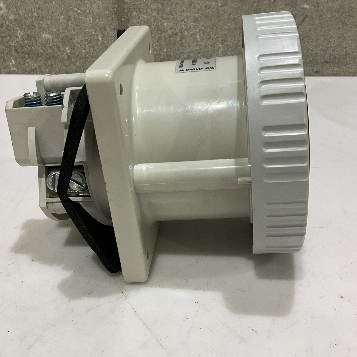 WOODHEAD MOLEX 4100R7W WATERTITE PIN AND SLEEVE RECEPTACLE 100A 3E 480 VAC Z2M