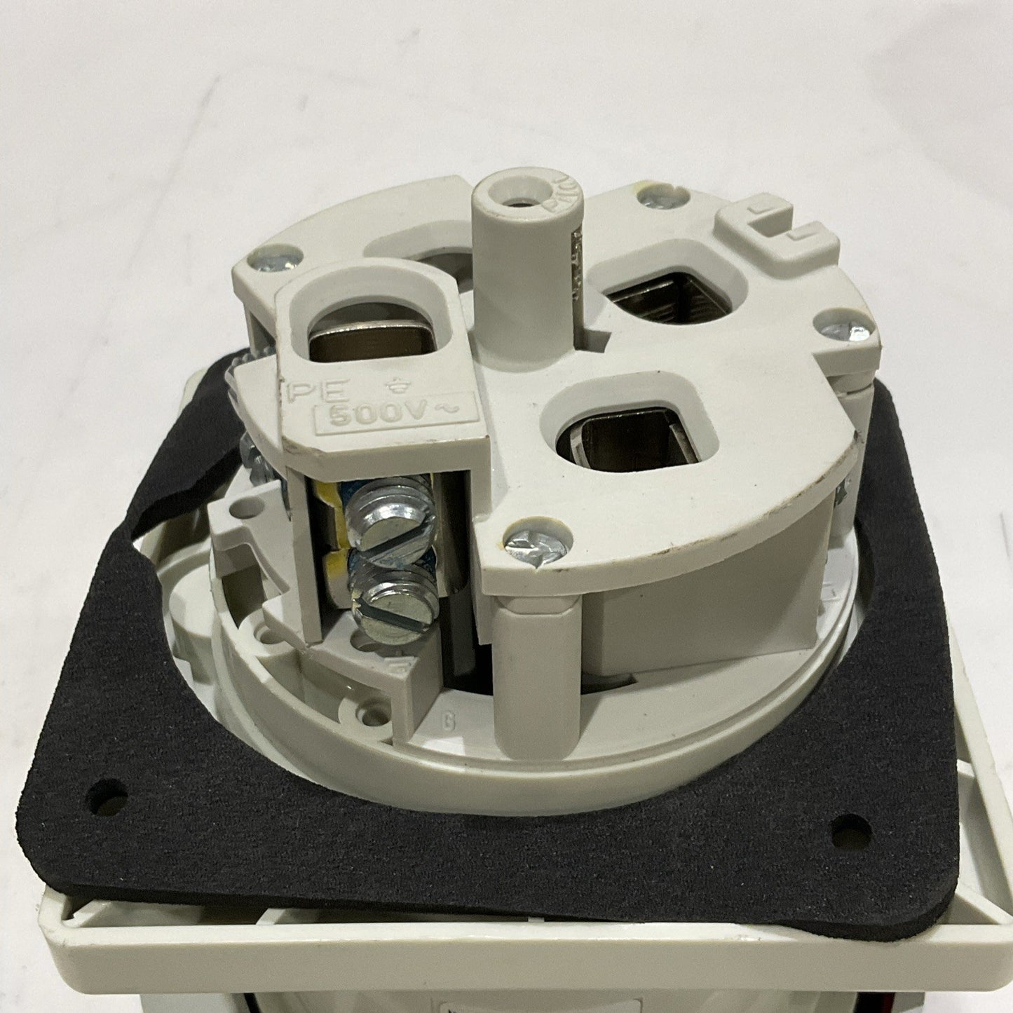 WOODHEAD MOLEX 4100R7W WATERTITE PIN AND SLEEVE RECEPTACLE 100A 3E 480 VAC Z2M