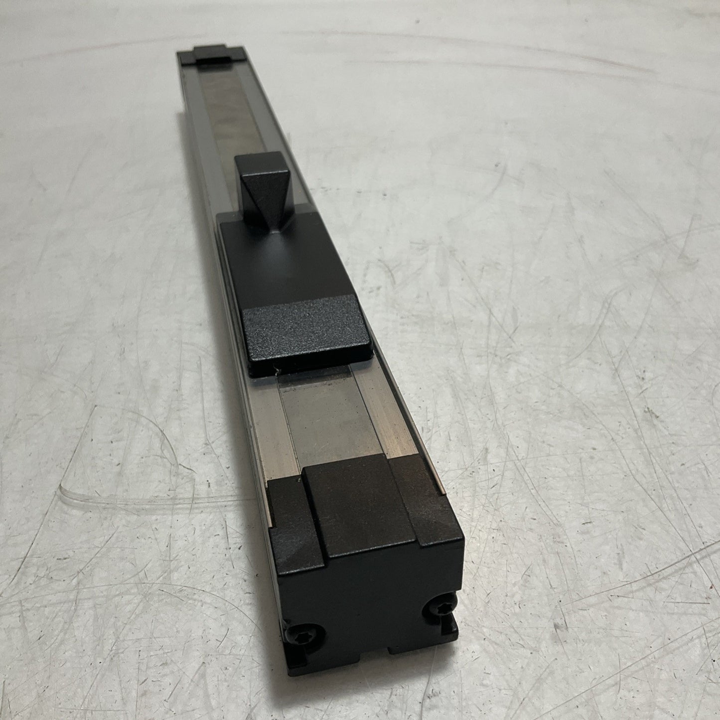 NOVOTECHNIK TLH225-002523   046892 FREQUENCY POSITION TRANSDUCER  Z2M