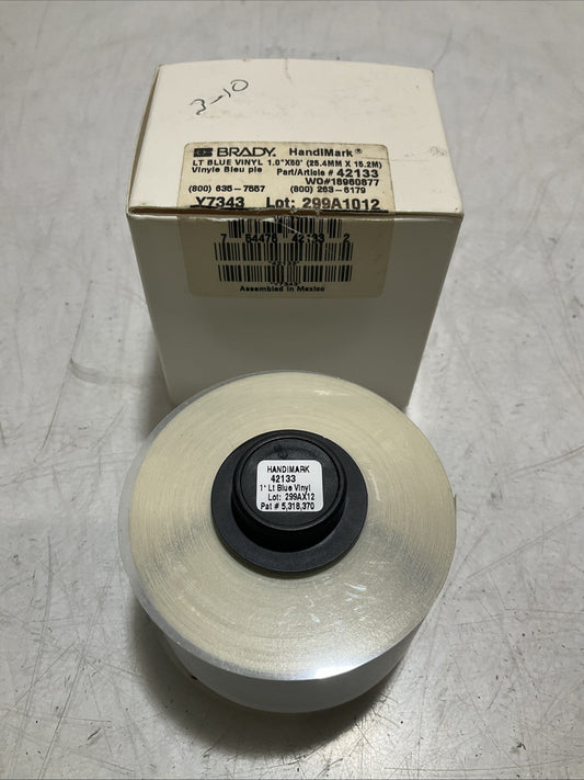 BRADY HANDIMARK Y7343 42133 LT BLUE VINYL 1.0X50 25.4MX15.2 LABEL TAPE Z2M
