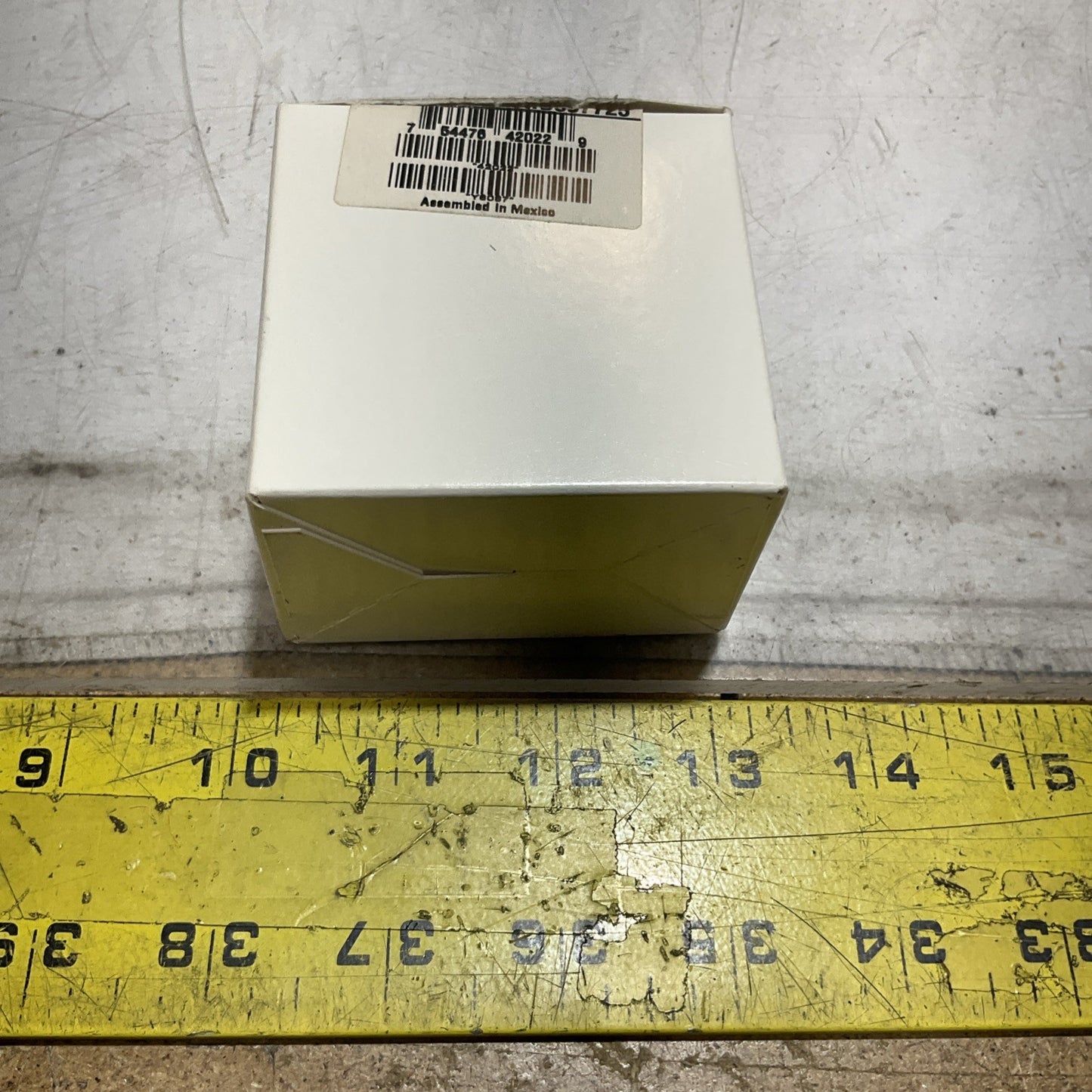 BRADY HANDIMARK 42022 Y6087  YELLOW  VINYL 0.50X60  12.7MX15.2M LABEL TAPE  X2M