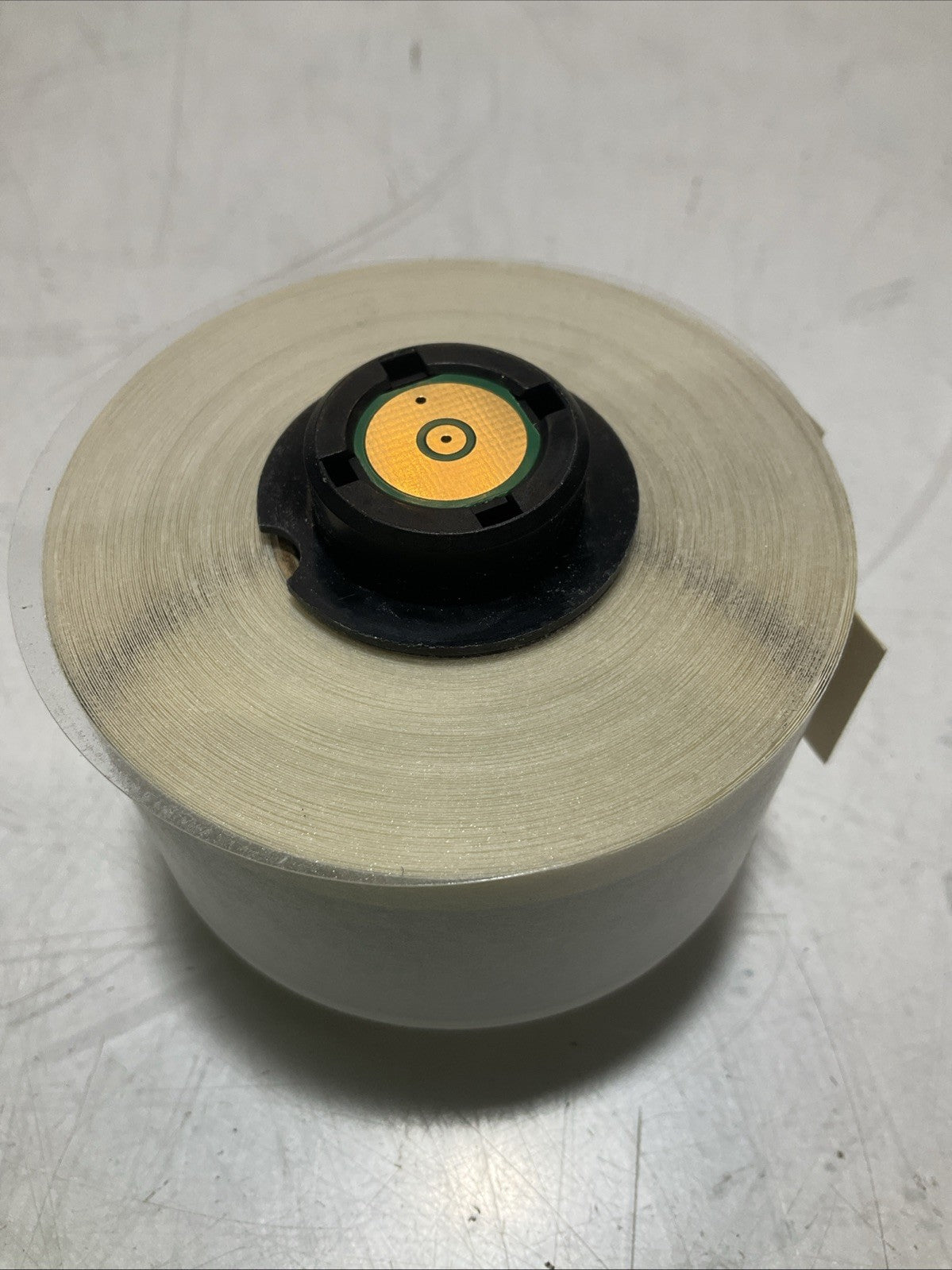 BRADY HANDIMARK  Y6110-42051 BROWN VINYL 1.50X50 25.4MX15.2 LABEL TAPE QTY 2 Z2M