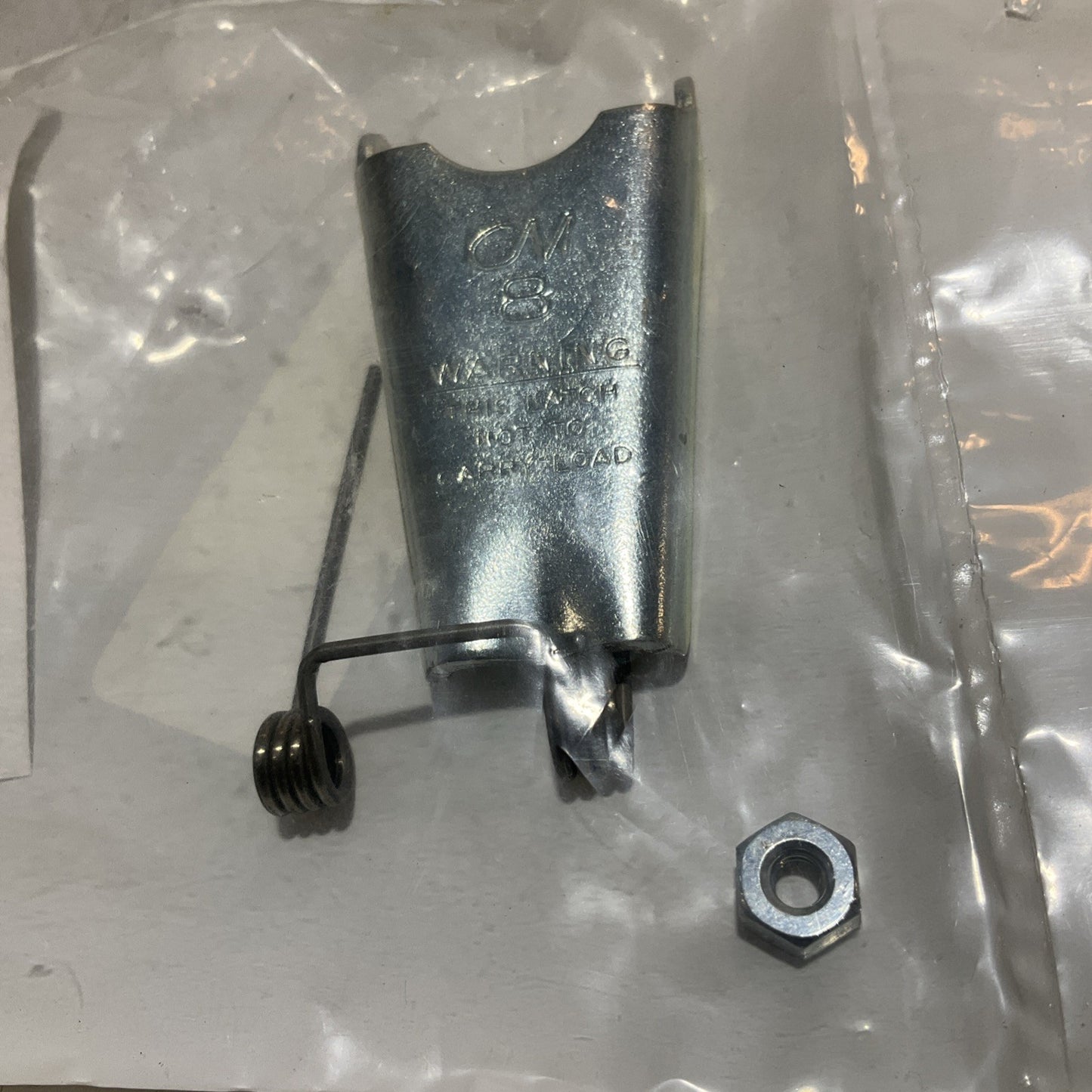 CM 8 595528  LATCH KIT  FOR  EYE  SLING  HOOK  LOT OF 21 Z2M