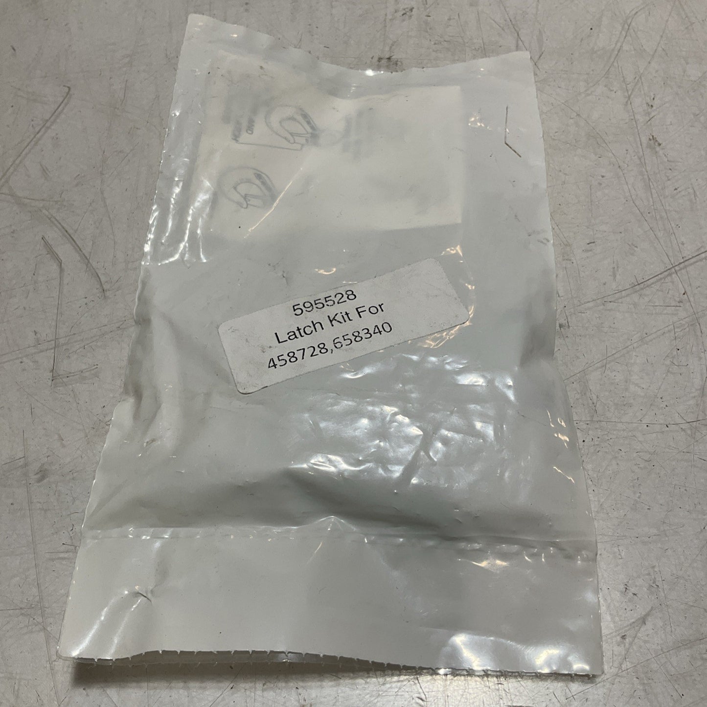 CM 8 595528  LATCH KIT  FOR  EYE  SLING  HOOK  LOT OF 21 Z2M