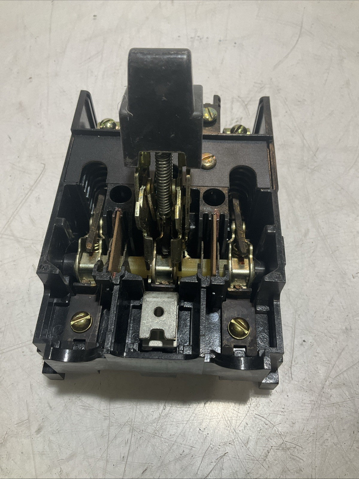GENERAL ELECTRIC  THMS31 3 POLES MPS30 600AC DISCONNECT  SWITCH  FUSIBLE U3S