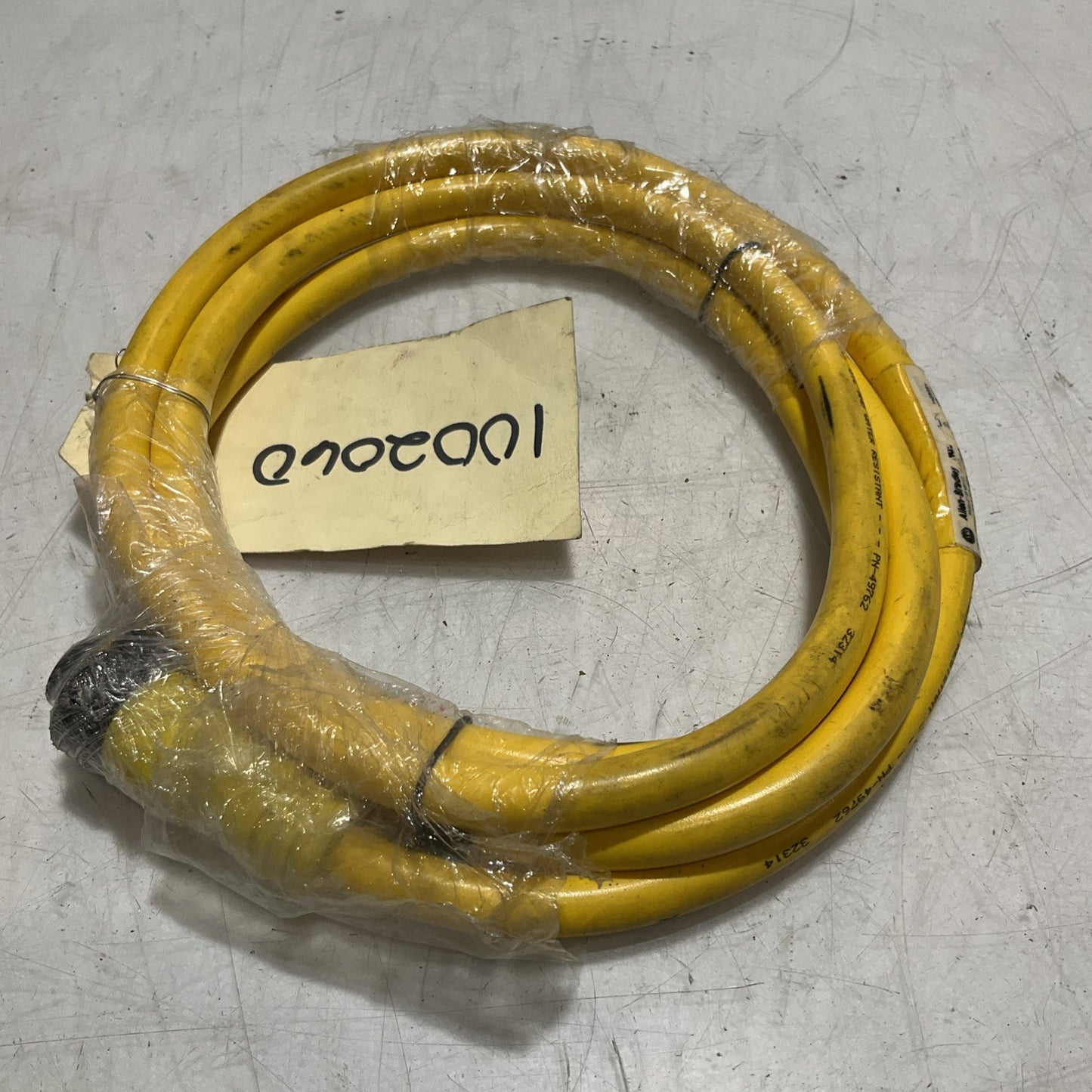 ALLEN-BRADLEY  889N-F3AFC-6F  600V  MPS13 PROX SWITCH CABLE U3S