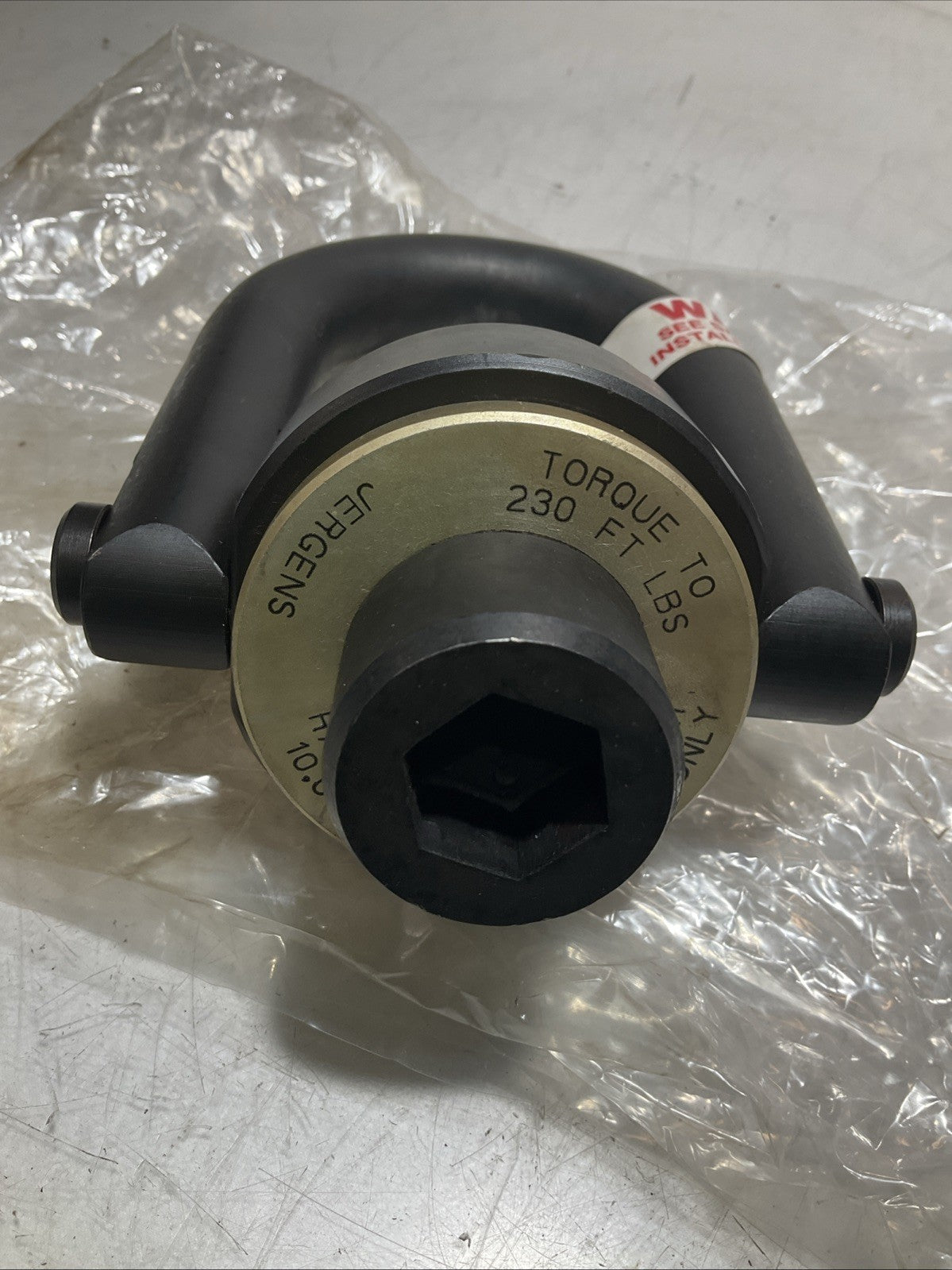 JERGENS  930877  HOIST RING TORQUE 230FT  LBS  RATED  LOAD 10,000 LBS  Z2M
