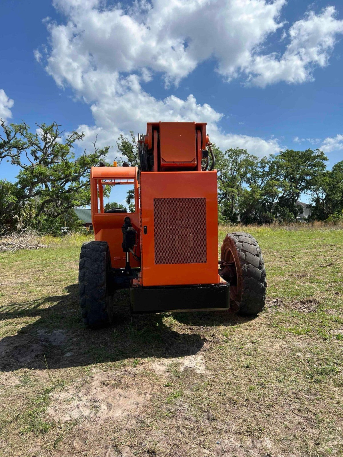 2014 JLG SKYTRAK TELEHANDLER MODEL 8042, CUMMINS DIESEL, 8000LB CAPACITY, 42FT