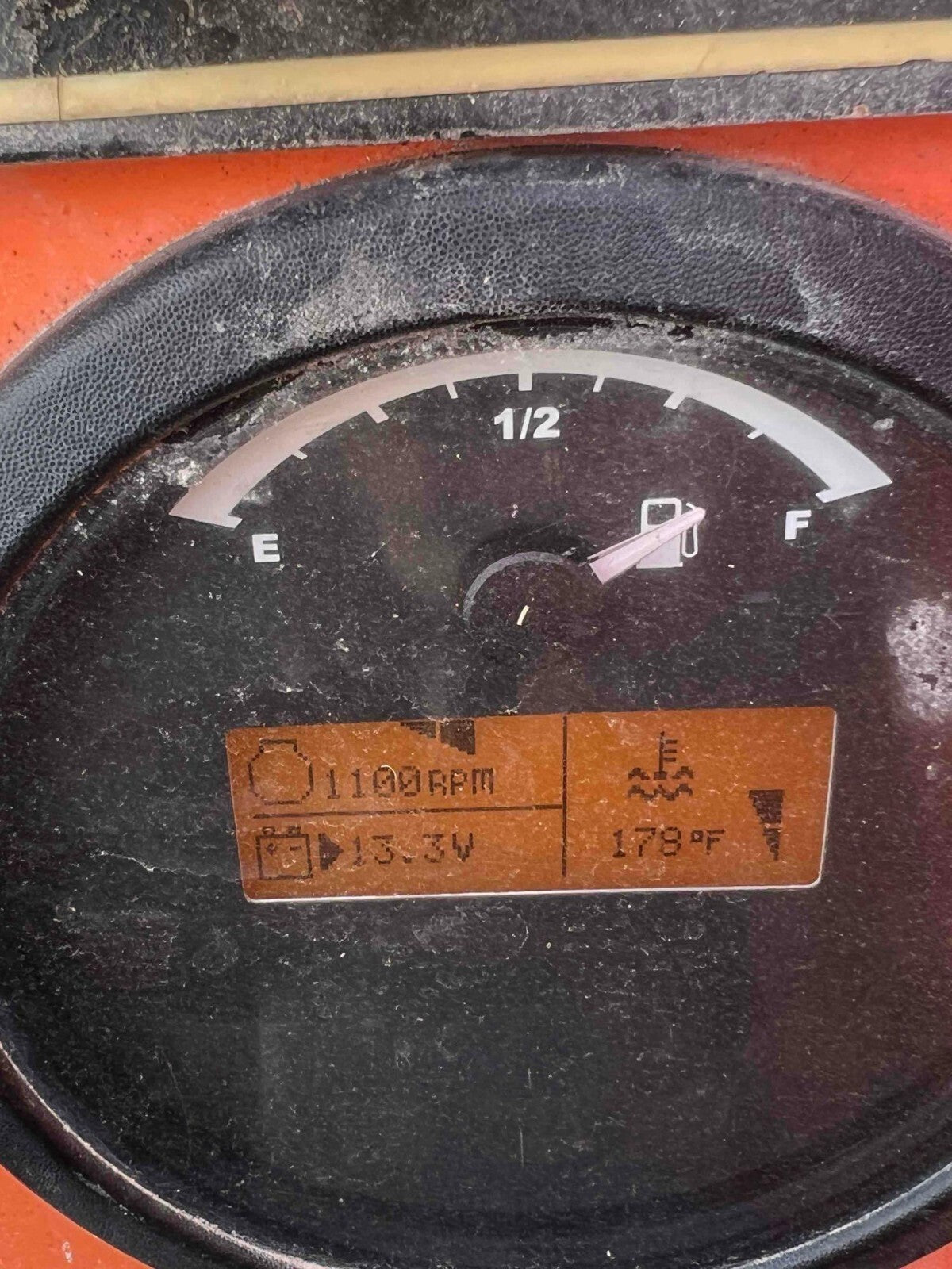 2014 JLG SKYTRAK TELEHANDLER MODEL 8042, CUMMINS DIESEL, 8000LB CAPACITY, 42FT