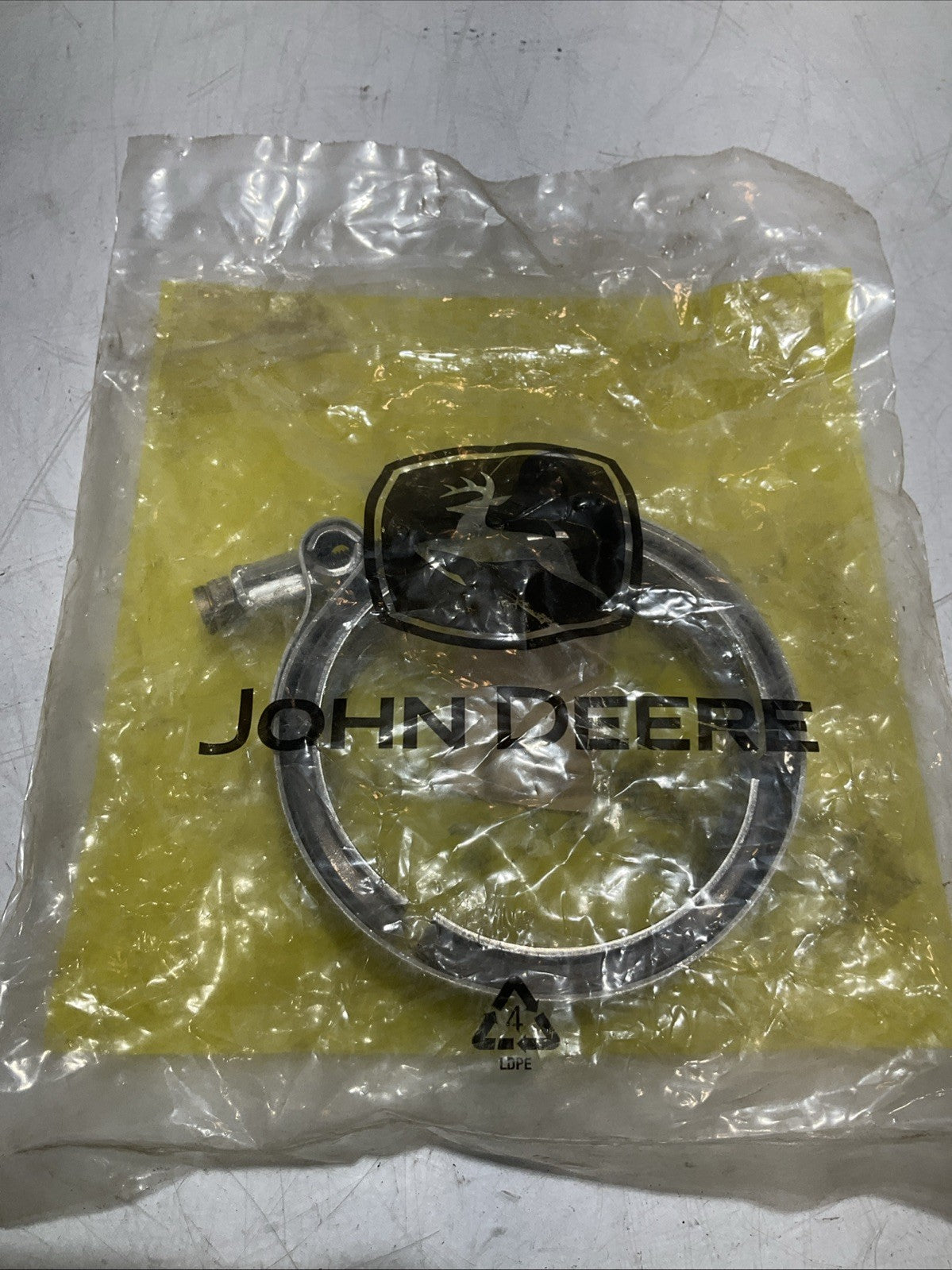 JOHN DEERE  RE289839  STAINLESS  STEEL QUICK CONNECT  V CLAMP  Y2M