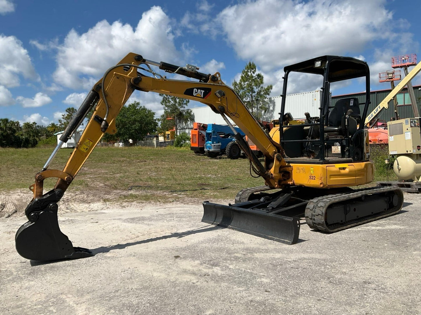 2018 CATERPILLAR EXCAVATOR MODEL 303:5E2