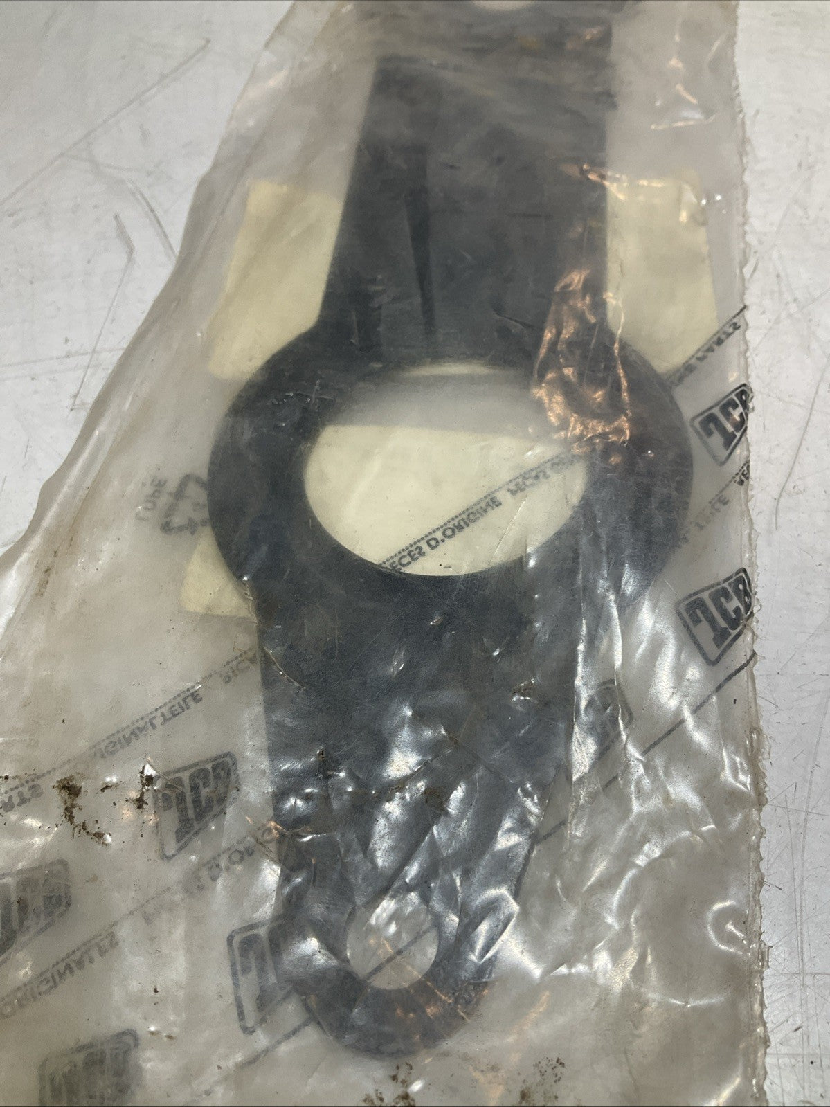 JCB  123/01200  BLACK  LEVER LOCK Y2M