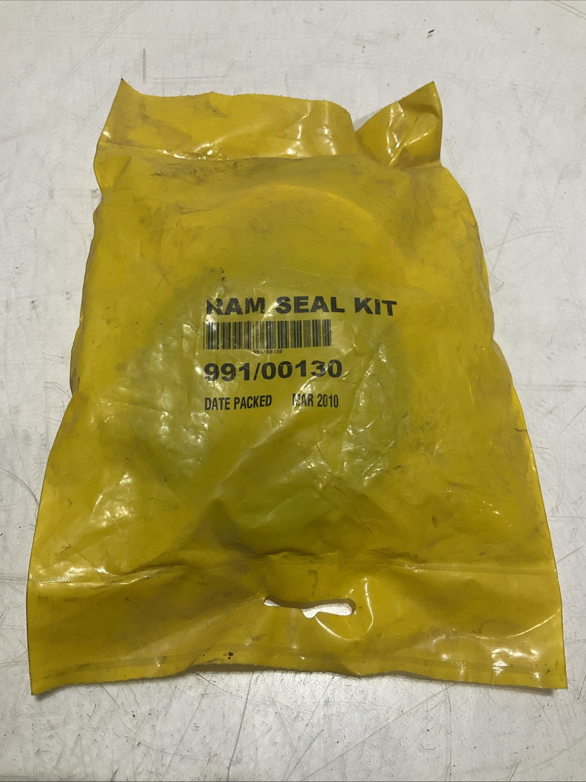 JCB 991/00130  HYDRAULIC CYLINDER RAM SEAL KIT LOT OF 3 Y2M