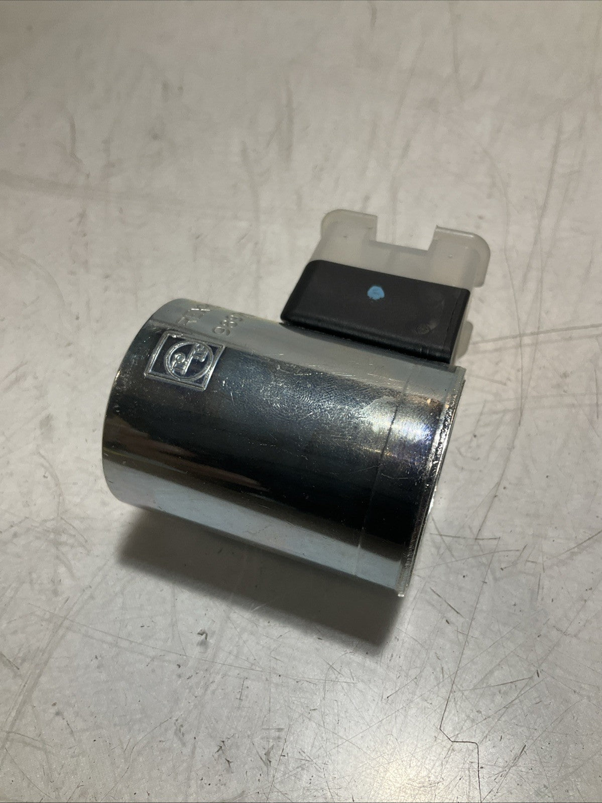 REXROTH BOSCH 989709  12VDC  10/3  HYDRAULIC SOLENOID COIL VALVE Z2M