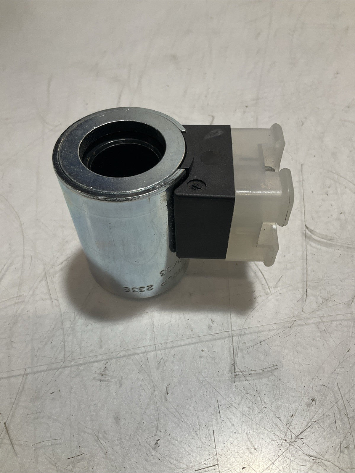 REXROTH BOSCH 989709  12VDC  10/3  HYDRAULIC SOLENOID COIL VALVE Z2M