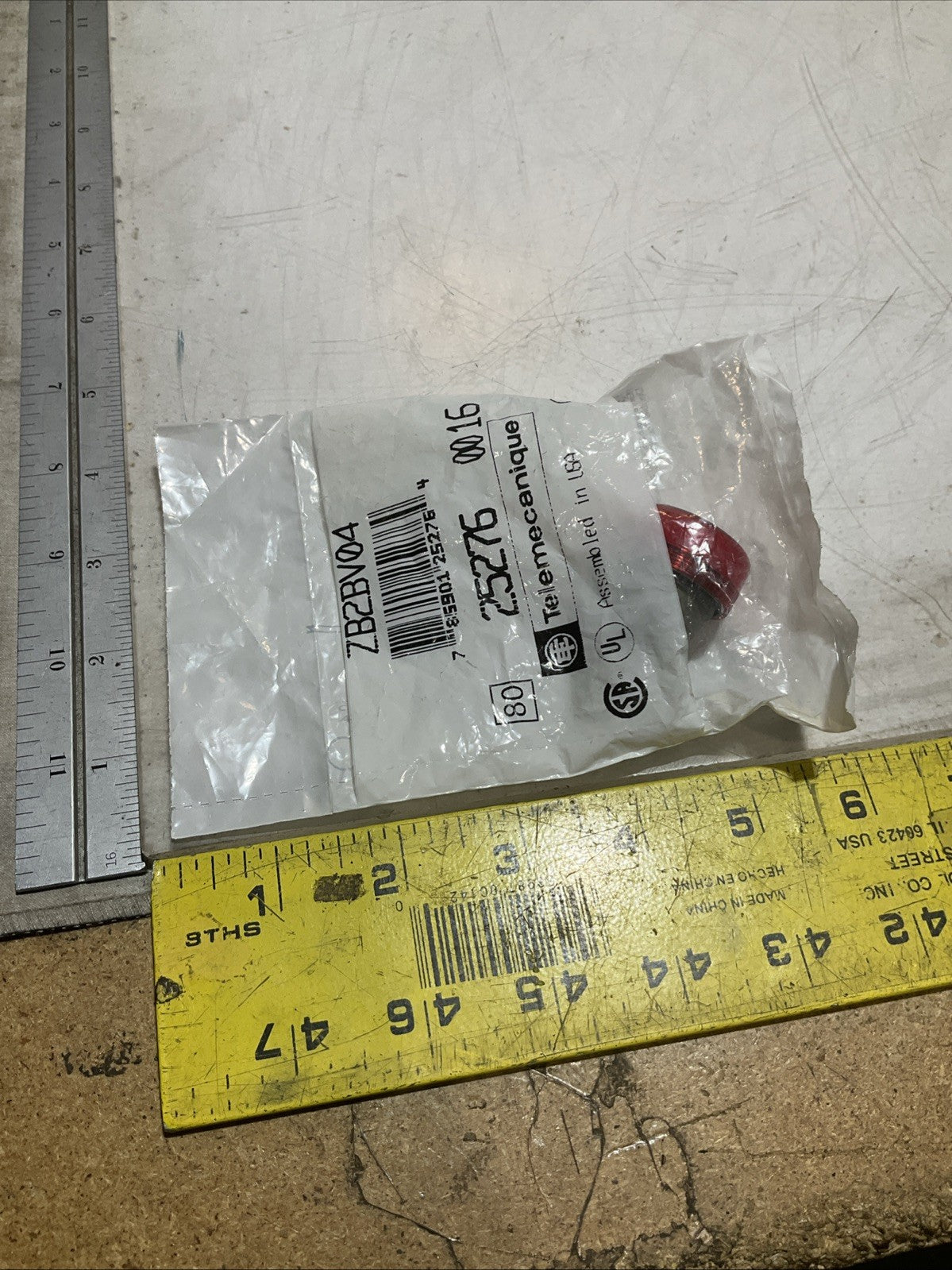 TELEMECANIQUE  ZB2BV04 - 25276  ROUND RED PILOT LIGHT HEAD  LOT OF 3 Z2M
