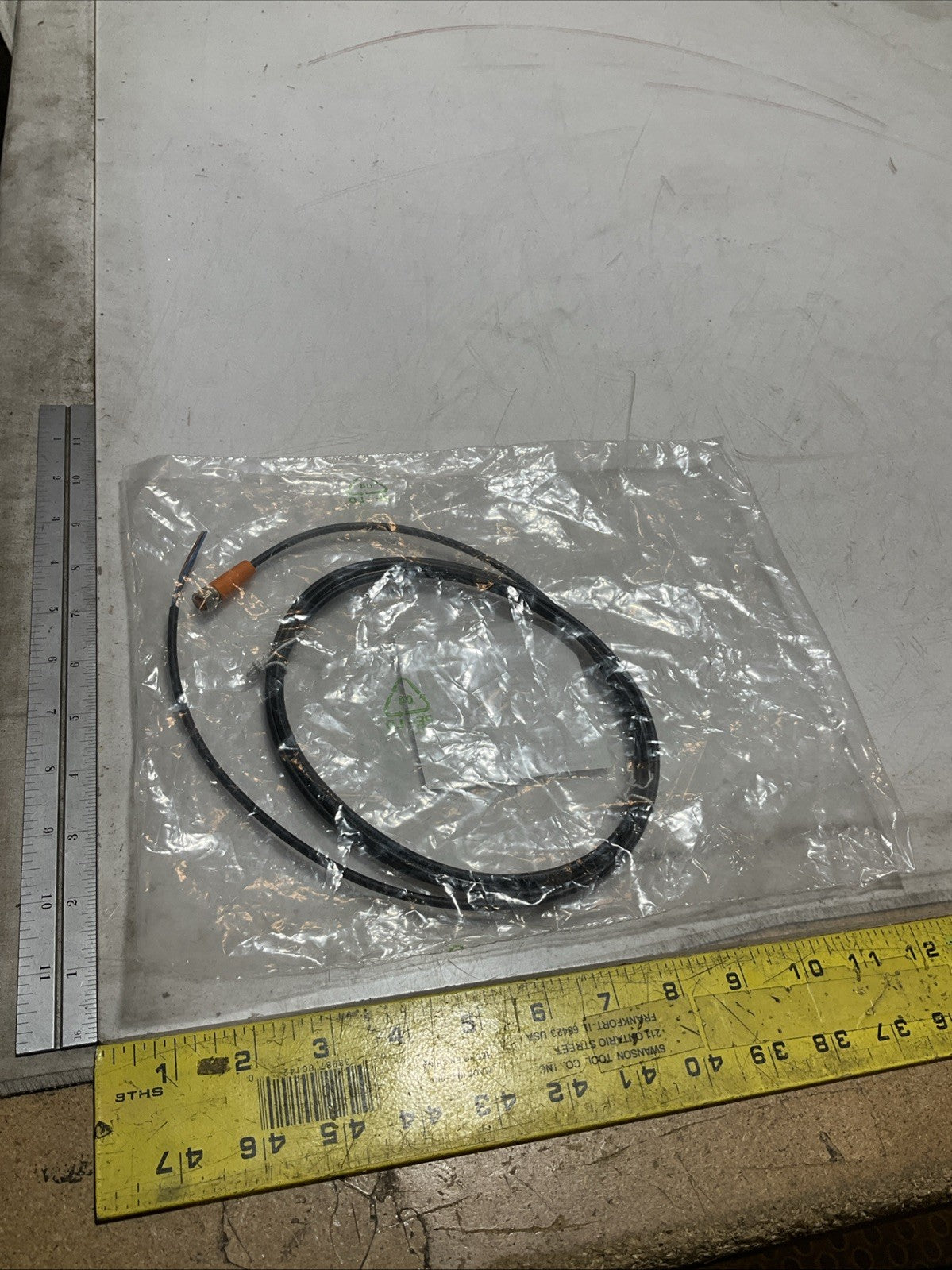 IFM ELECTRONIC  EVC150 FEMALE  CORDSET WIRE  U.50V AC/60VDC  Z2M