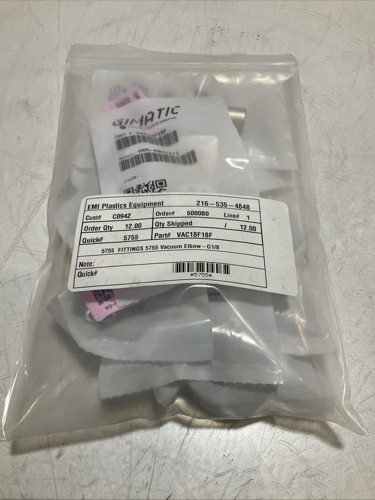 GIMATIC  VAC18F18F  PNEUMATICS  COUPLING VACUUM  ELBOW LOT  OF  8 Z2M