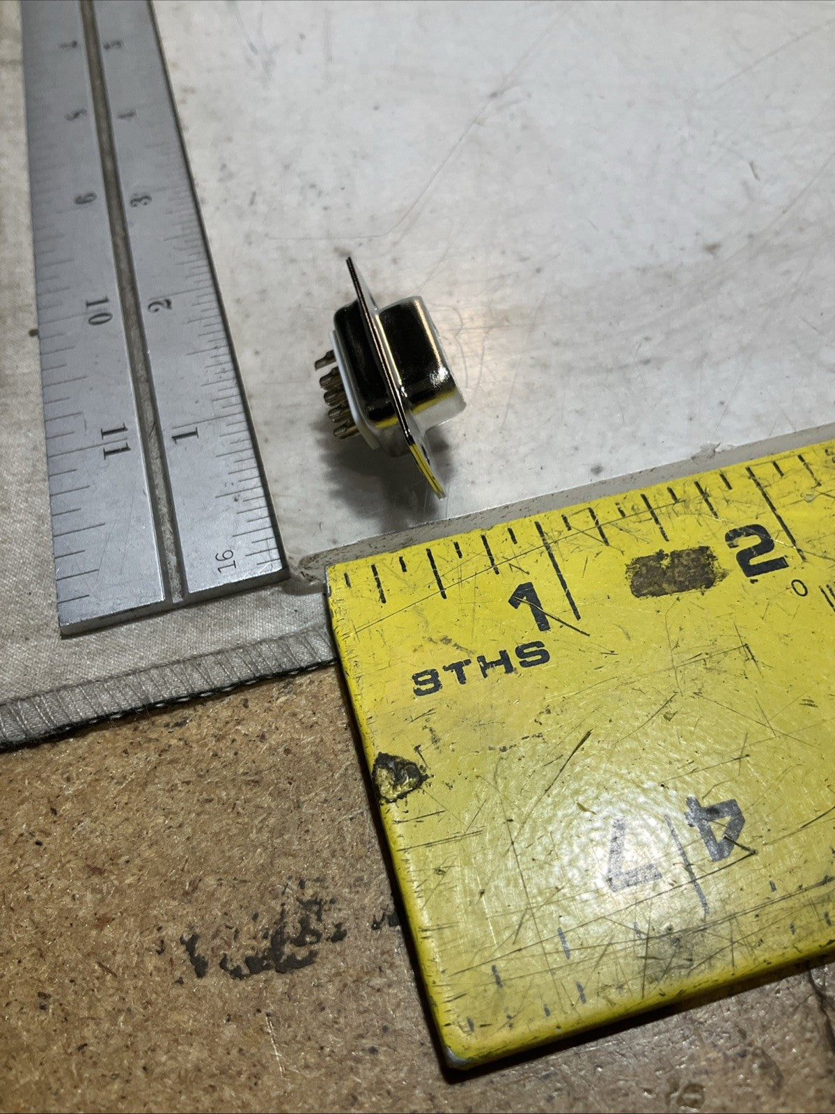 AIM ELECTRONICS  UL-94V-0  ELECTRONIC  INSULATOR LOT OF  13 Z2M