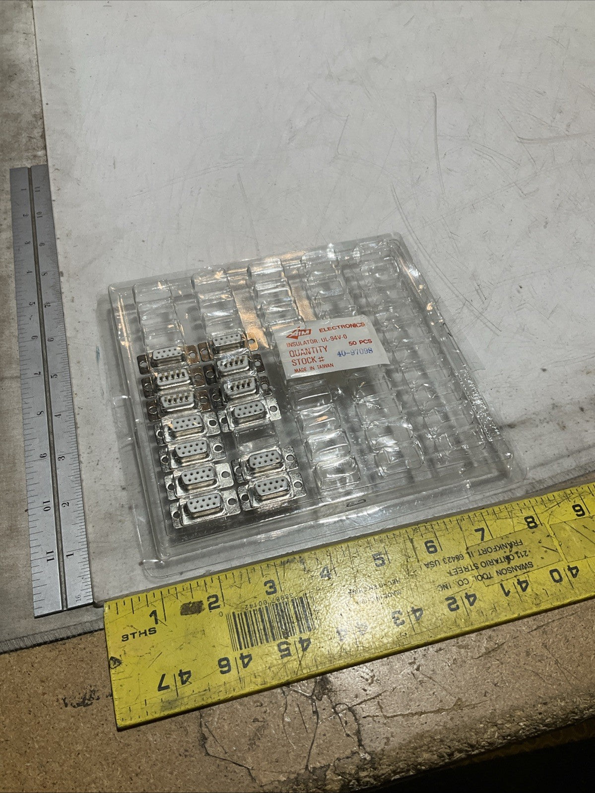 AIM ELECTRONICS  UL-94V-0  ELECTRONIC  INSULATOR LOT OF  13 Z2M