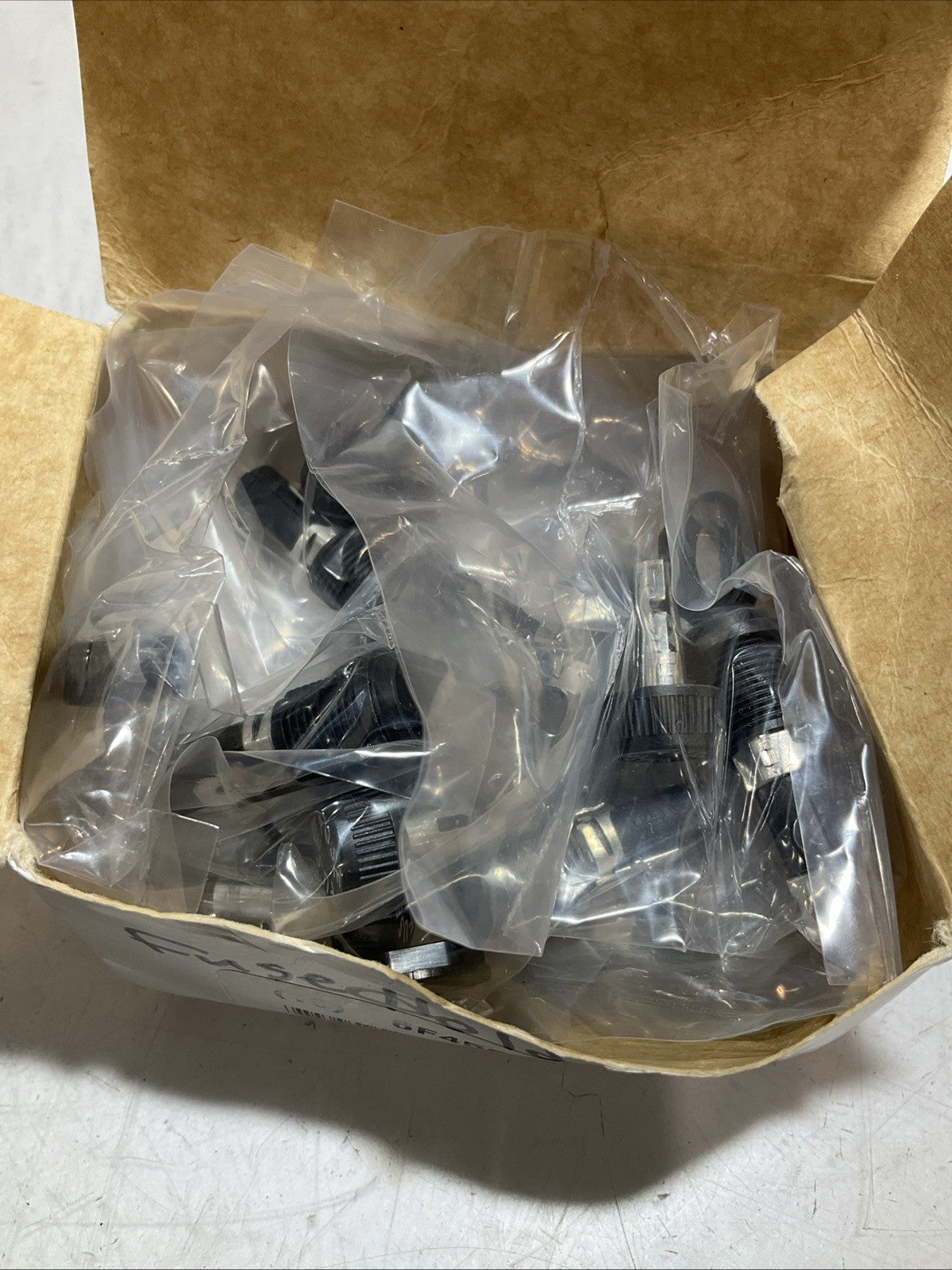 EATON-BUSSMANN HTB-22-R - 6F456 FUSE HOLDER  LOT OF 10 Z2M