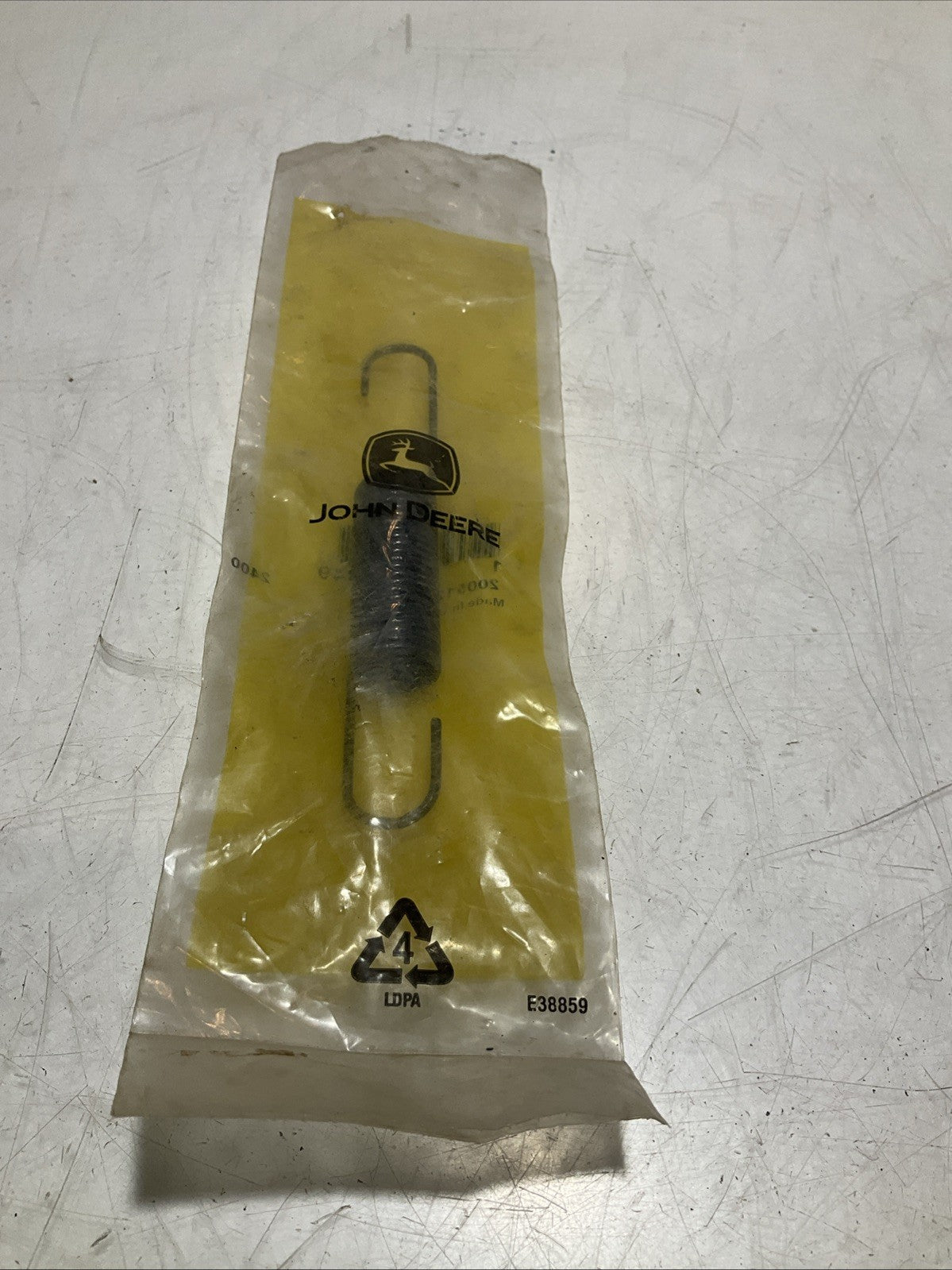 JOHNDEERE  M118949  SPRING Y2M