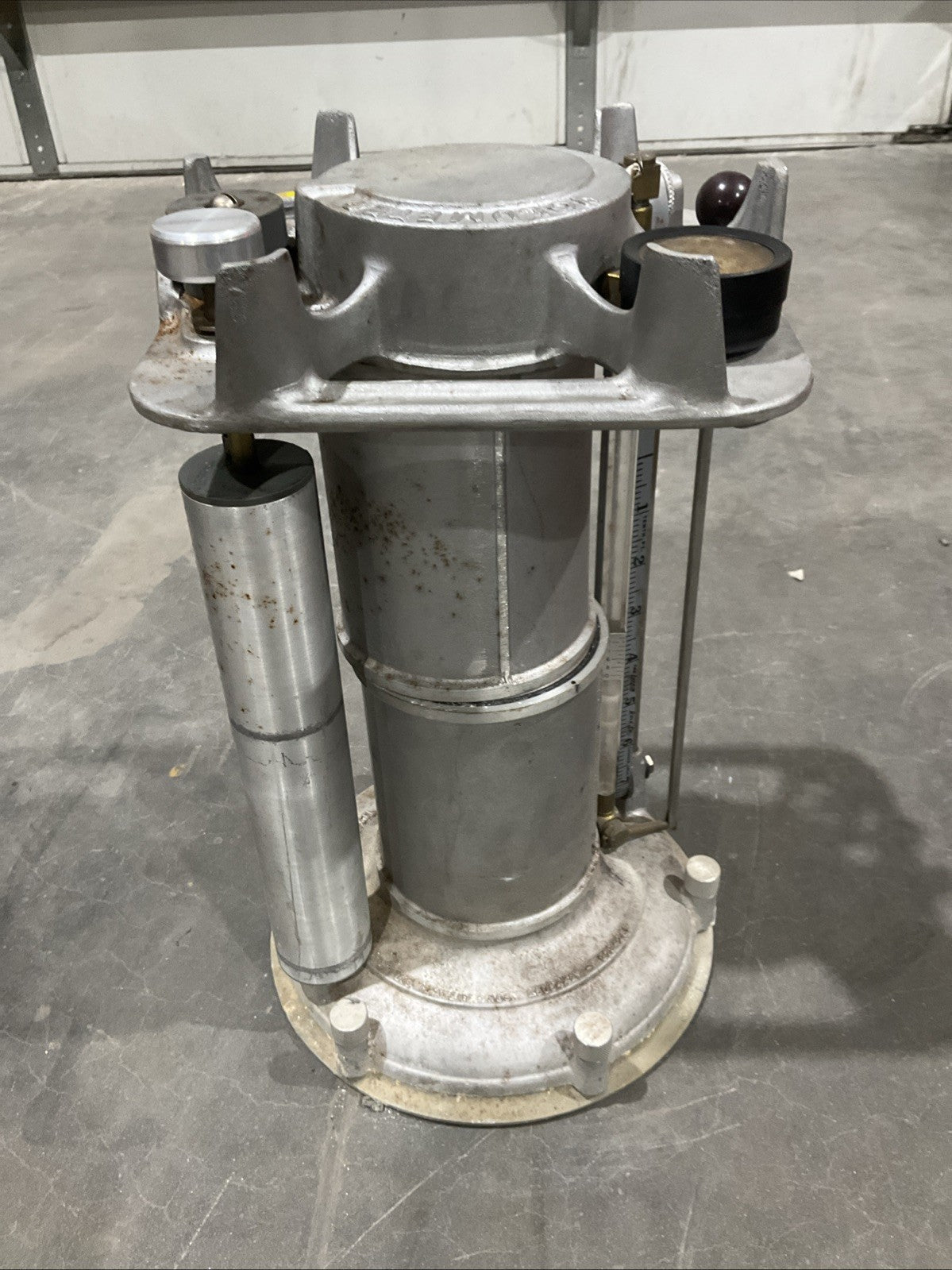 RAINHART  ALUMINUM VOLUMETER SERIES 200 W/ CASE