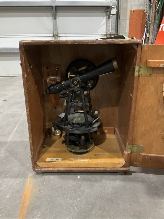 BERGER INSTRUMENTS 65813 SURVEYOR TRANSIT W/ CASE VINTAGE