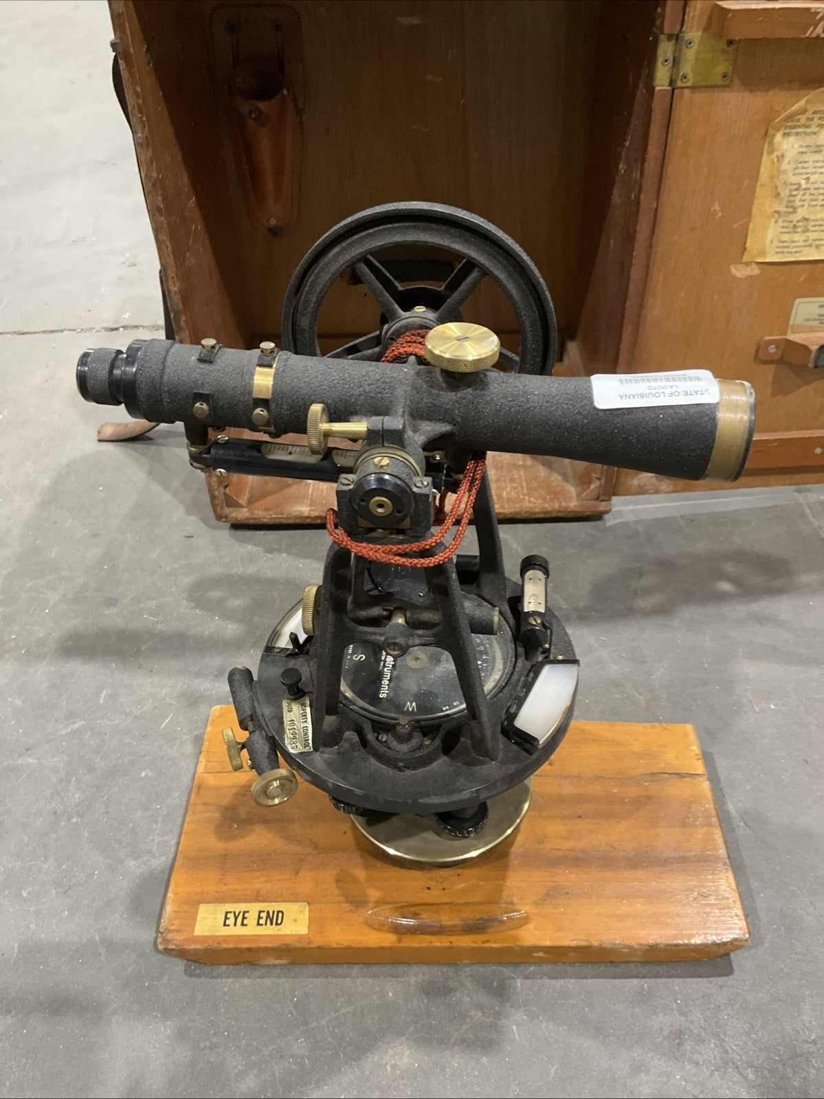 BERGER INSTRUMENTS 65813 SURVEYOR TRANSIT W/ CASE VINTAGE