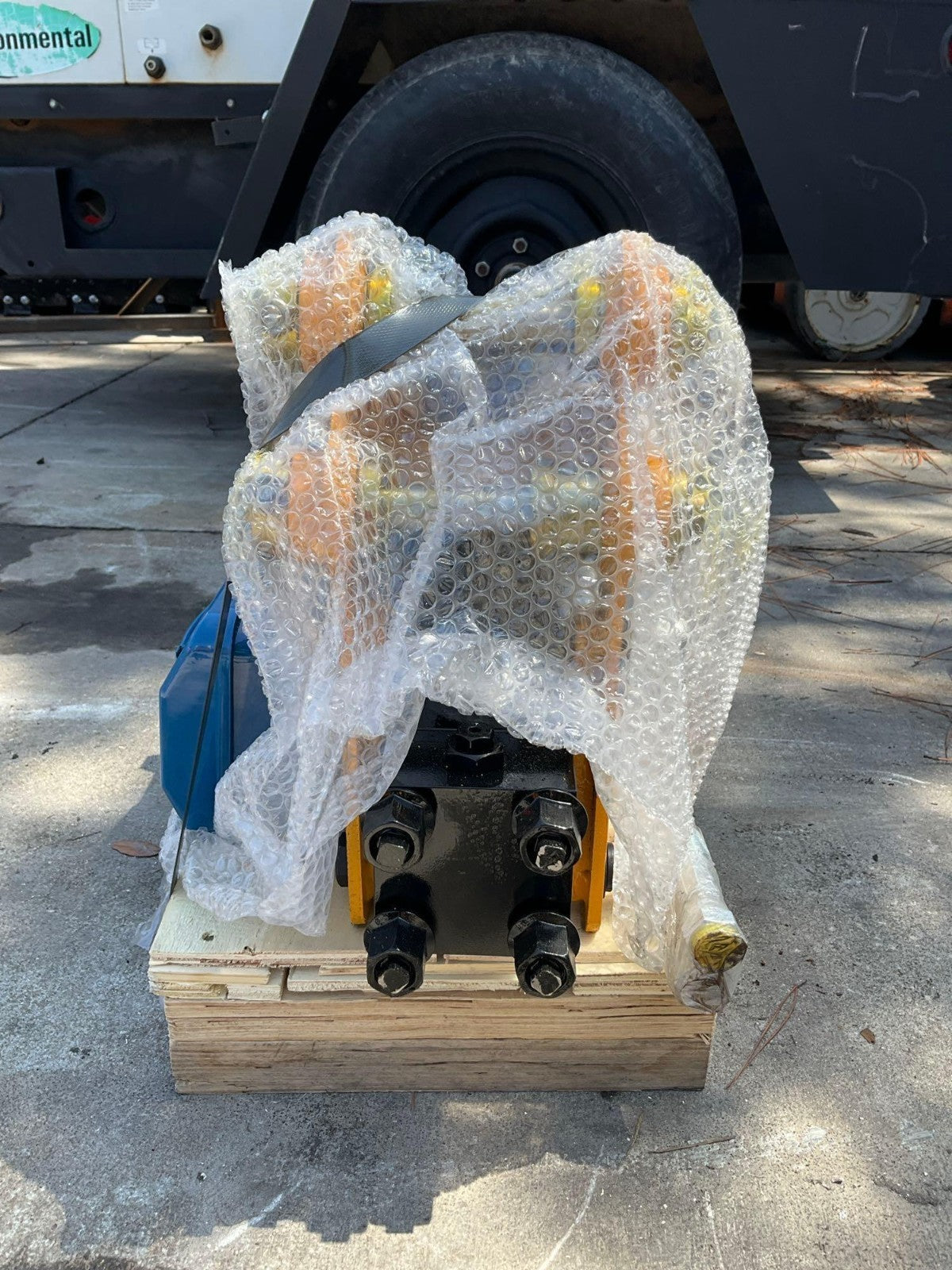 UNUSED HYDRAULIC BREAKER FOR MINI EXCAVATOR CE MODEL SB05