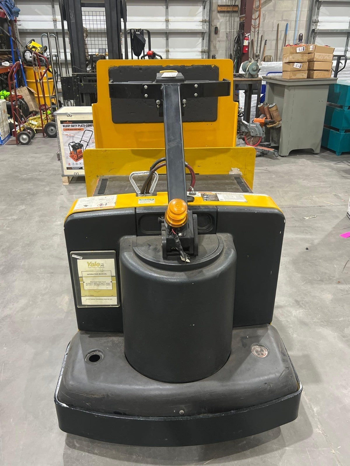 YALE TOW TUGGER MODEL MTR005LFN24T, ELECTRIC, 24V, APPROX MAX DRAWBAR PULL 700LB