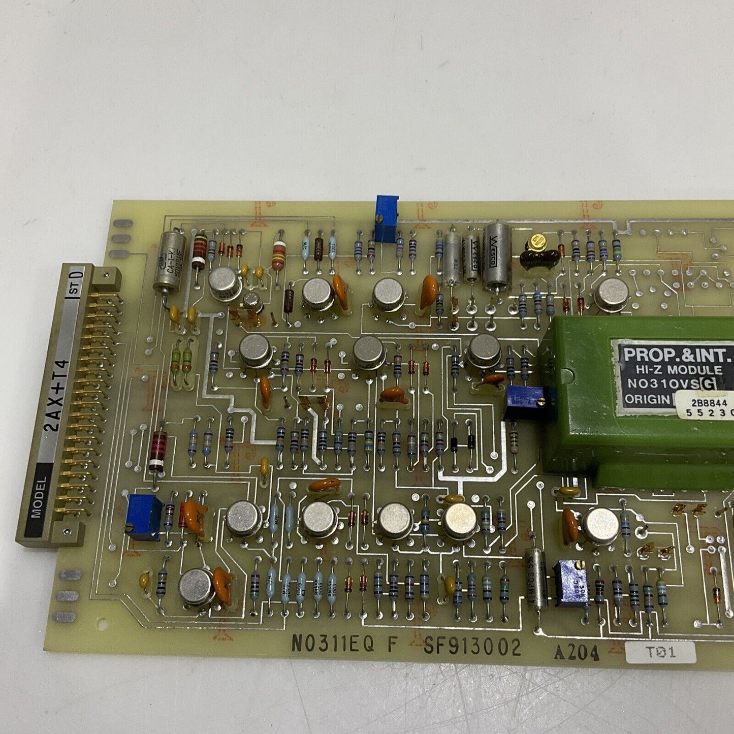 FOXBORO 2AX+T4 CONTROLL PLUG IN 555
