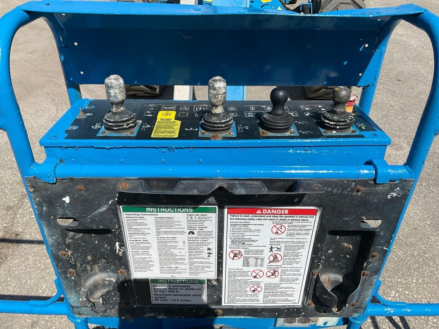 2012 GENIE Z-135  ARTICULATING BOOM LIFT, DIESEL POWERED