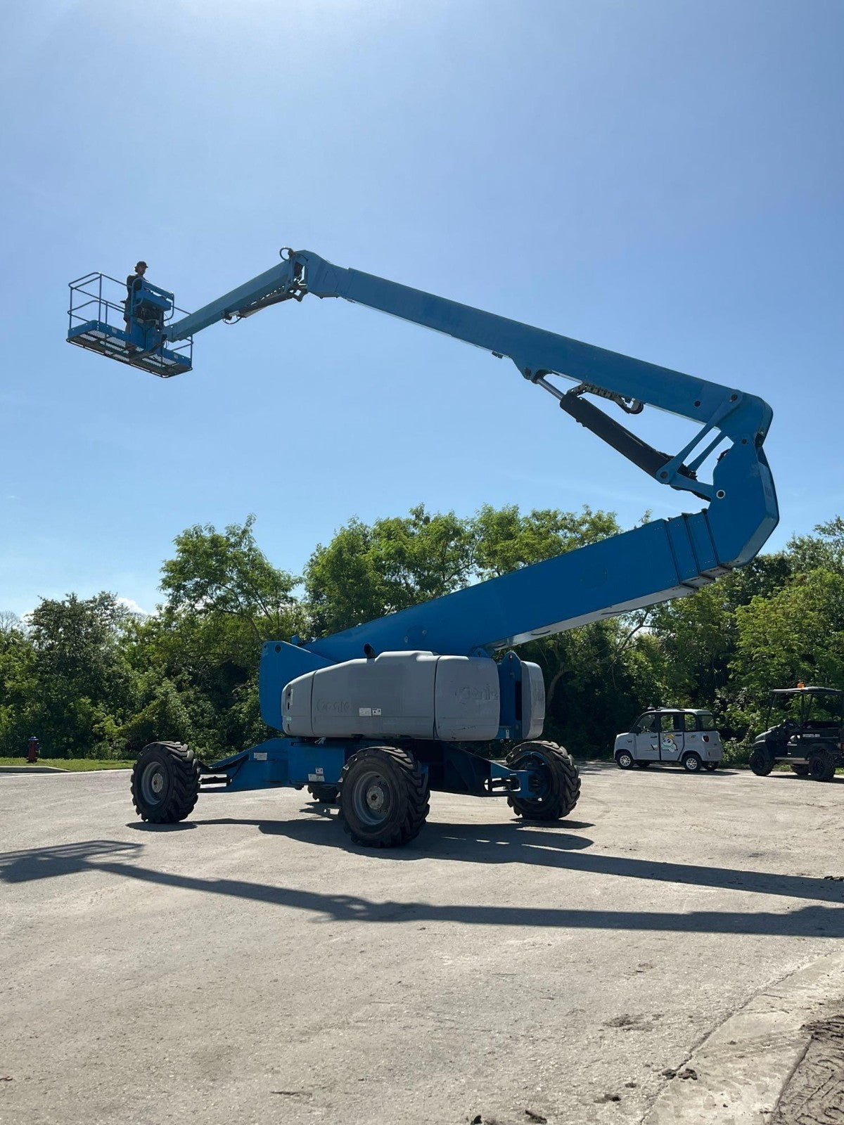 2012 GENIE Z-135  ARTICULATING BOOM LIFT, DIESEL POWERED