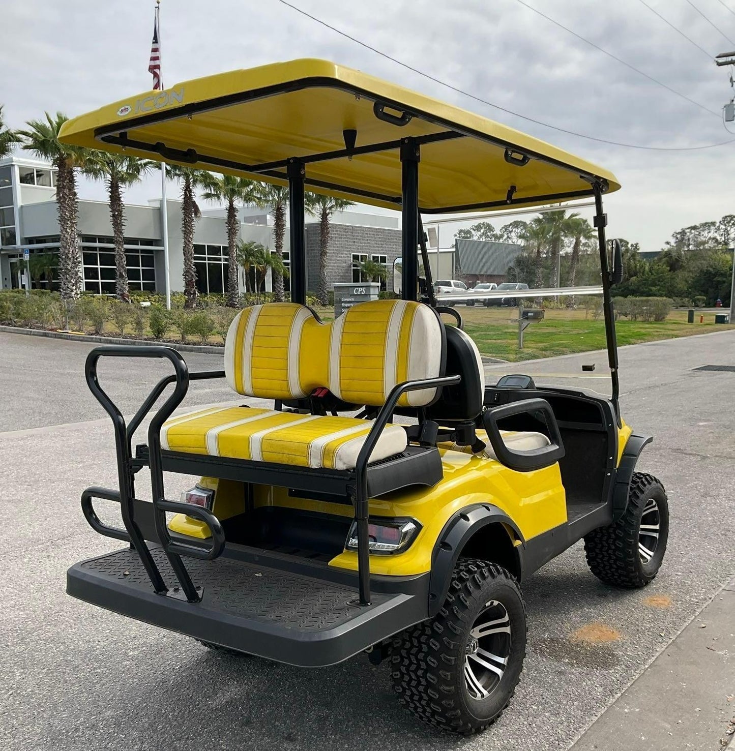 ICON I-40 GOLF LT-A617.2+2G, CART, ELECTRIC, BACK SEAT FOLDS DOWN TO FLAT BED