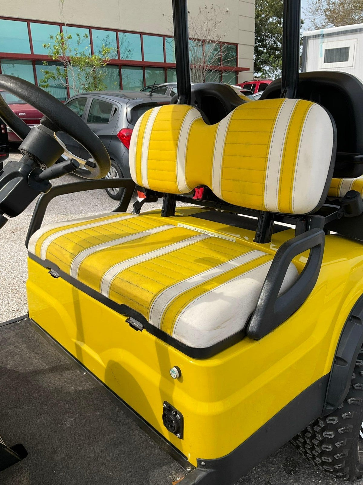 ICON I-40 GOLF LT-A617.2+2G, CART, ELECTRIC, BACK SEAT FOLDS DOWN TO FLAT BED