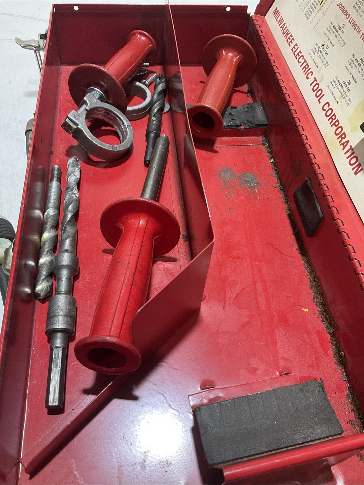 MILWAUKEE 5398 HEAVY DUTY HANDLE HAMMER DRILL KIT 120V 6.2AMPS  IN CASE  Z2M