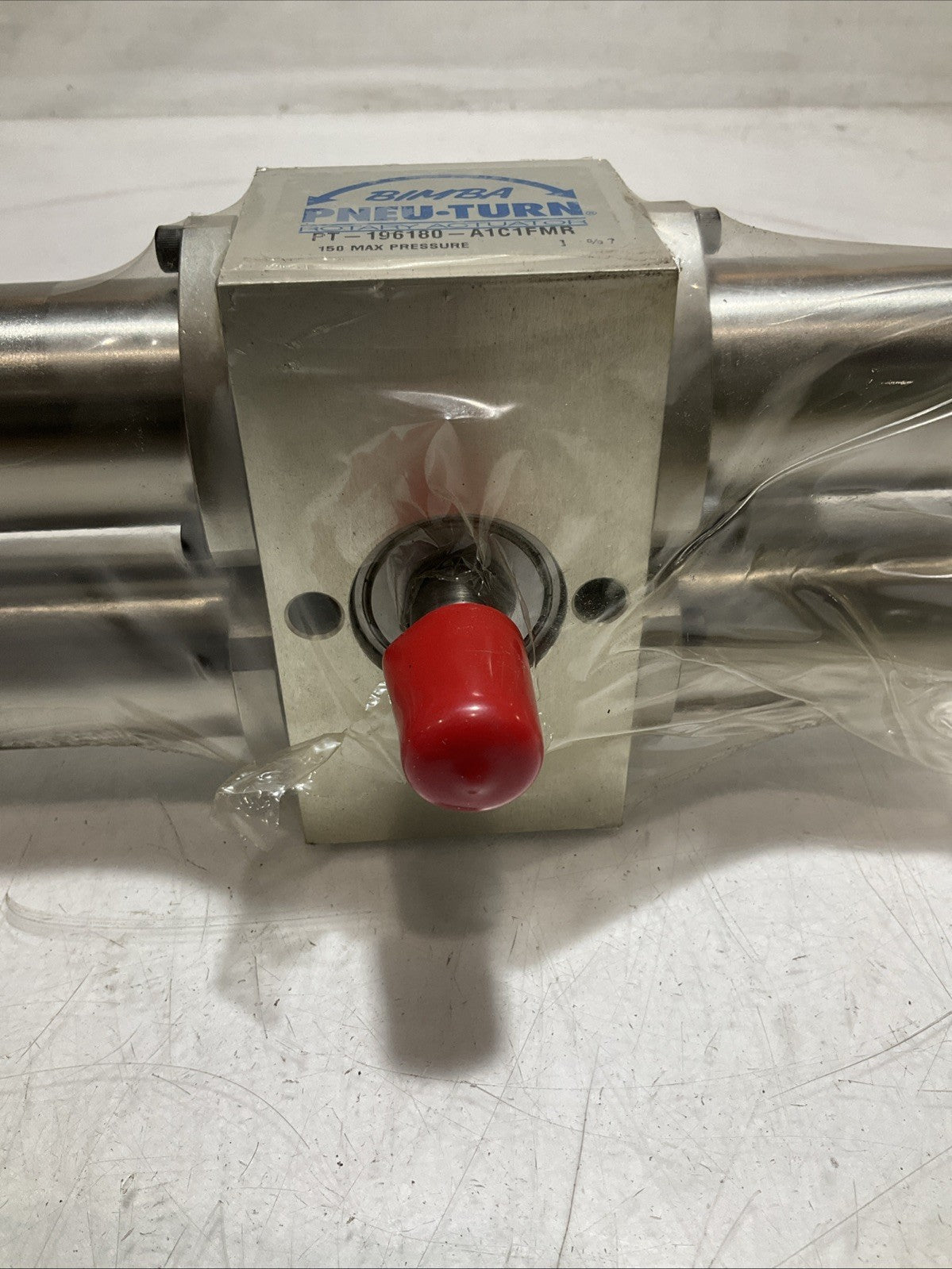 BIMBA PNEU-TURN  PT-196180-A1C1FMR  ROTARY ACTUATOR 150MAX PRESSURE  Z2M