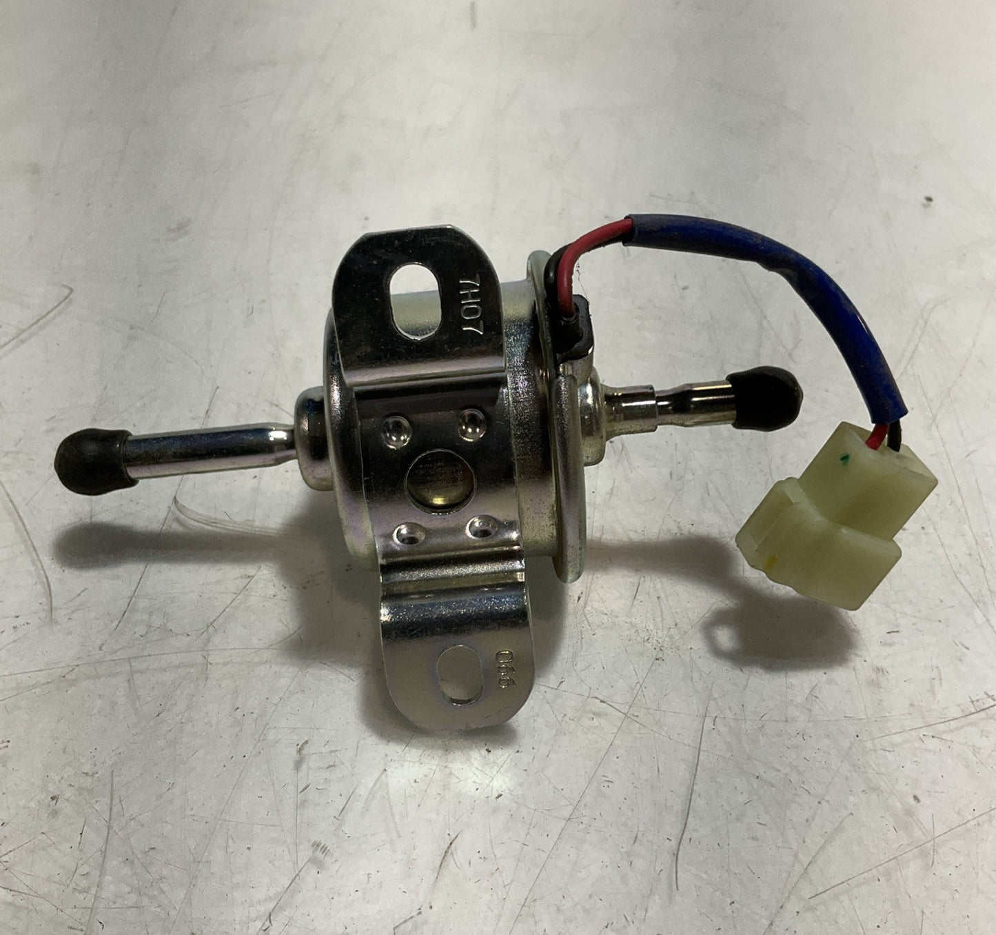 JOHN  DEERE  AM876265  ELECTRIC FUEL PUMP  Z2M