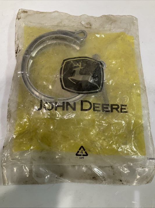 JOHN DEERE RE289839  V-CLAMP  ASSEMBLY Z2M
