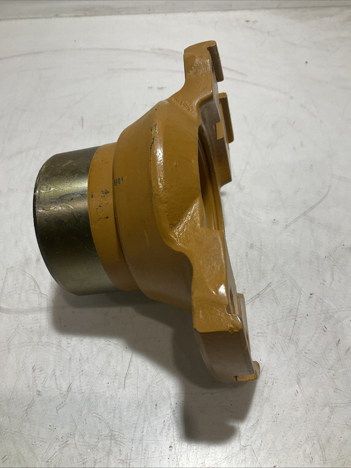 YELLOWMARK  308-9948 L  SPLINED YOKE  Z2M