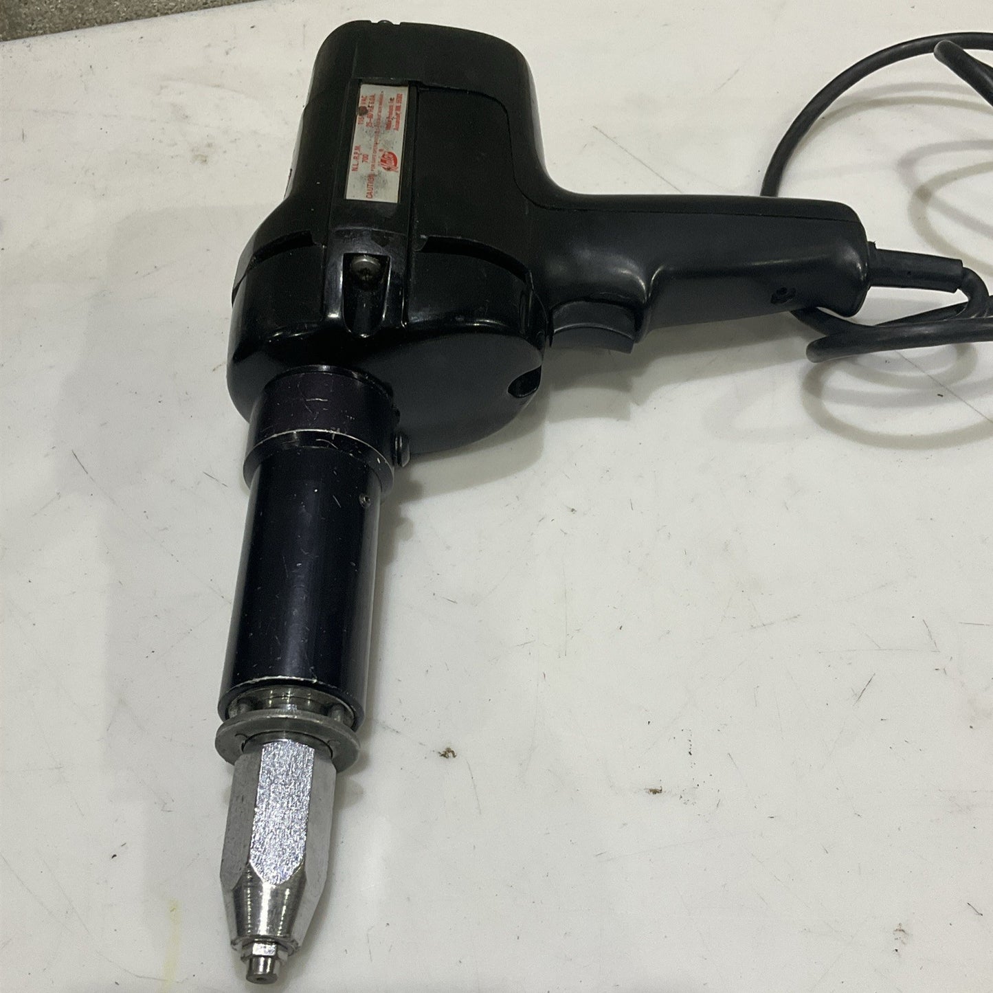 MALCO ER-77K ELECTRIC RIVETER 115-120 VAC 25-60 HZ N.L R.P.M 700 Z2M