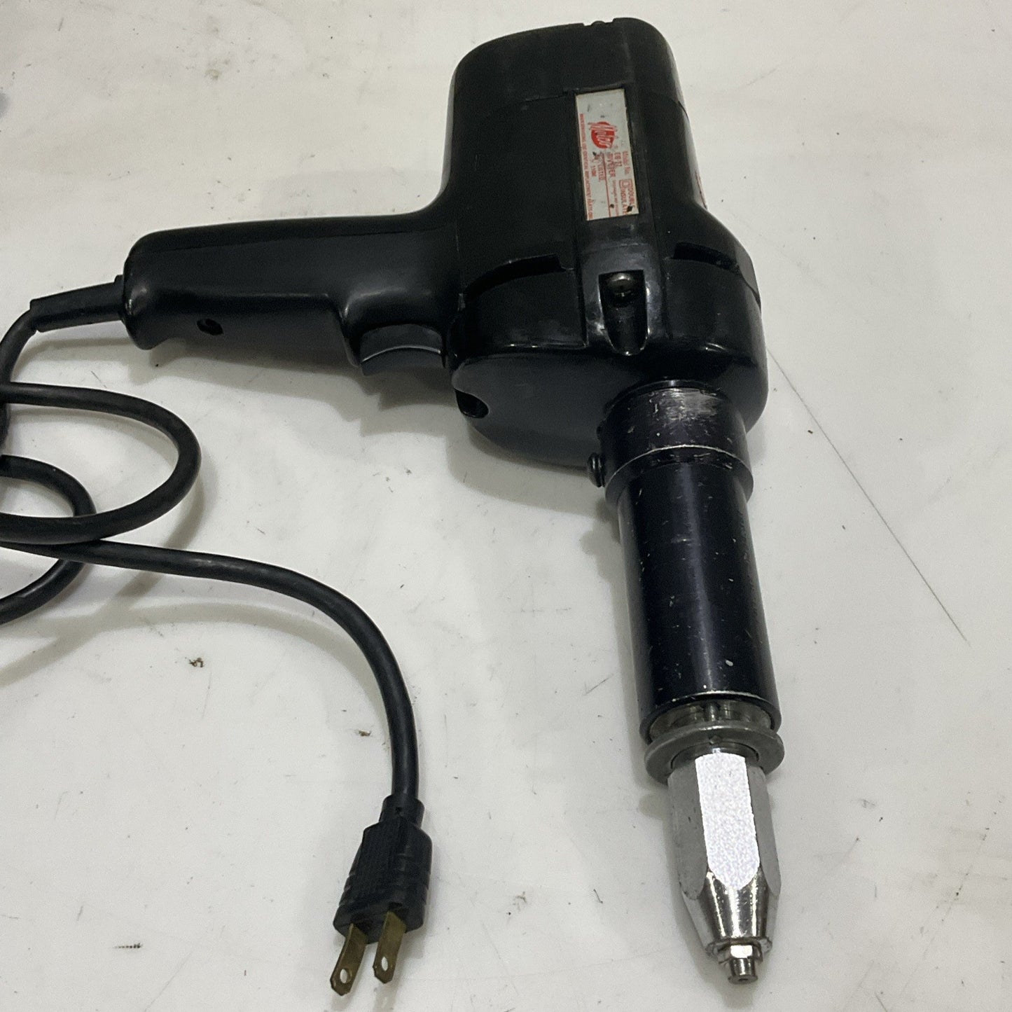 MALCO ER-77K ELECTRIC RIVETER 115-120 VAC 25-60 HZ N.L R.P.M 700 Z2M