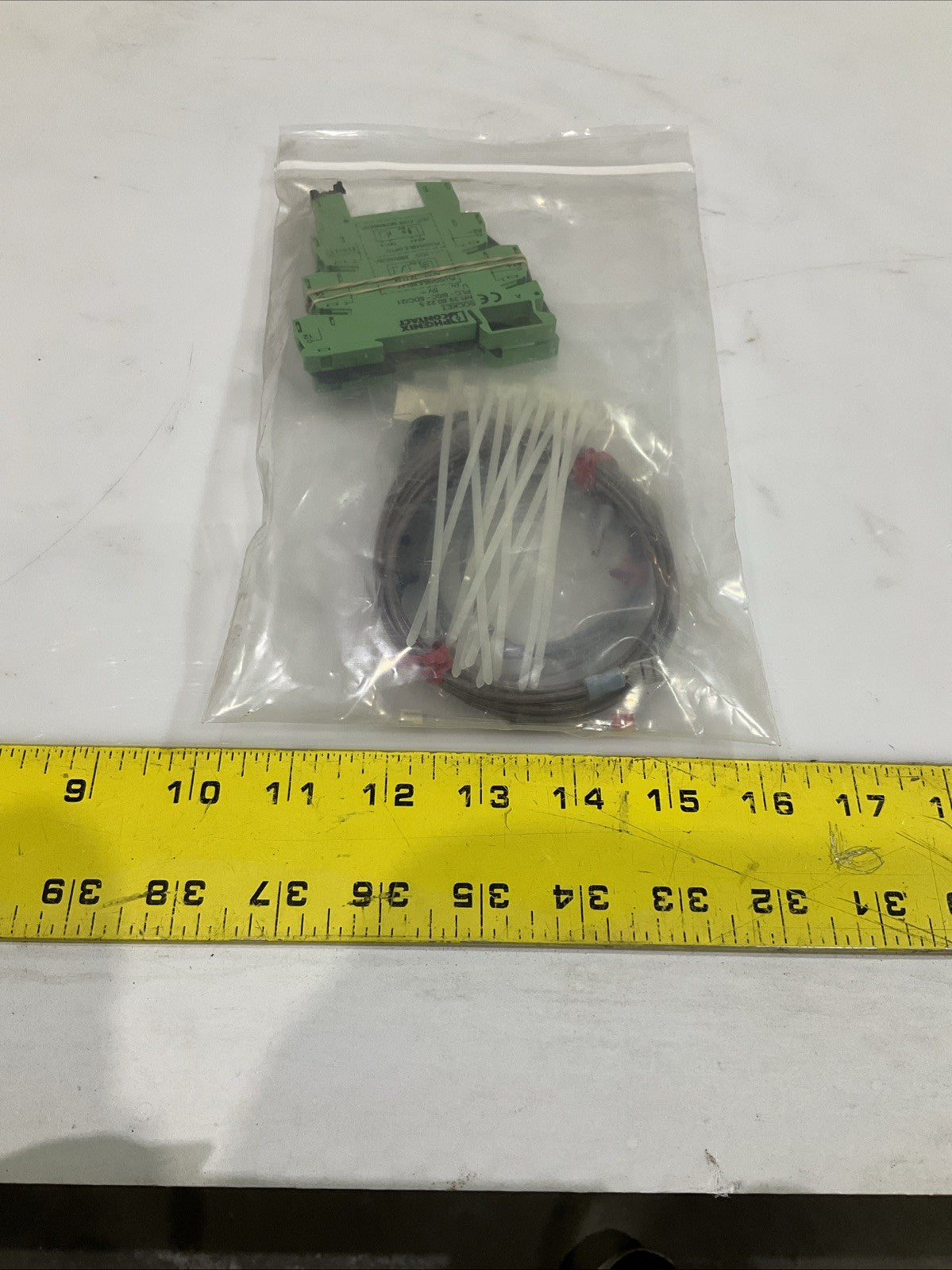 PHOENIX CONTACT NR. 2980225 CONTACT BLOCK   RELAY BASE  LOT OF 4 Y2M