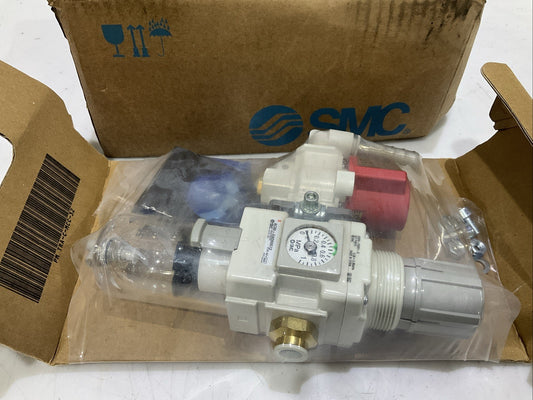 SMC AC30-OAO00073 AW30-F03EH-8 PNEUMATIC FILTER REGULATOR 3/8 IN .85MPa Z2M