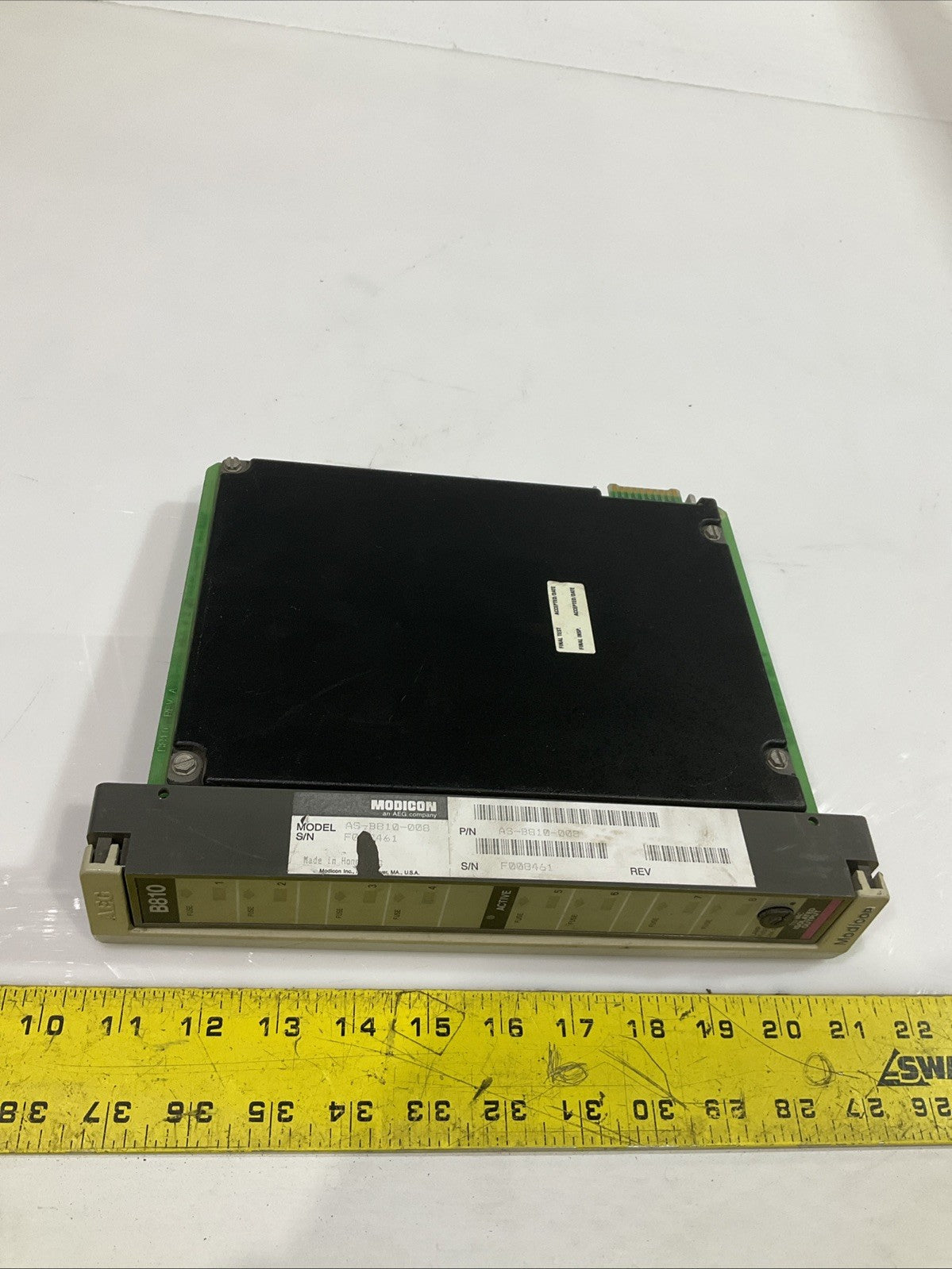 MODICON  AS-B810-008  B810  115VAC ISOLATED OUTPUT  MODULE  Y2M