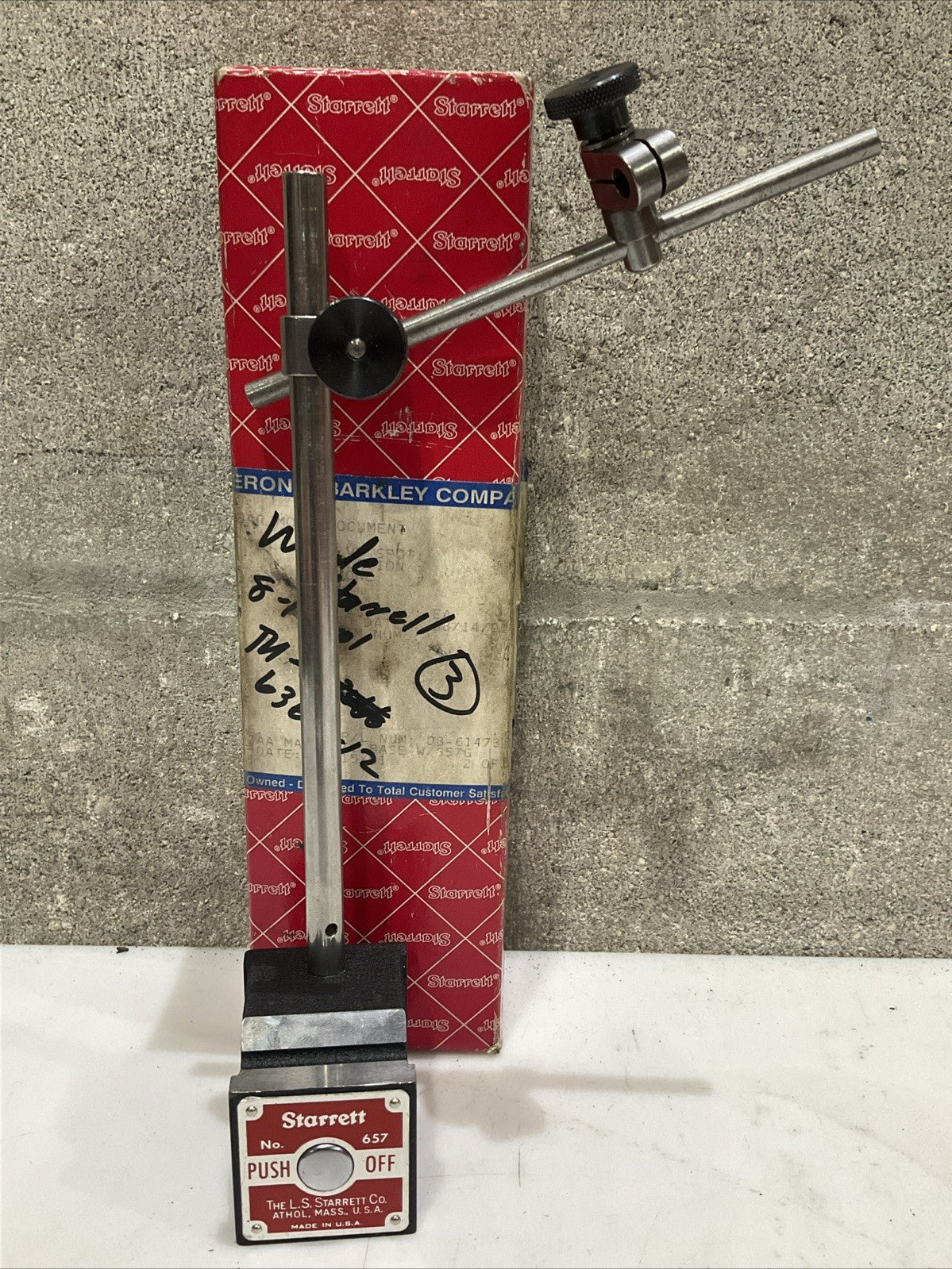 STARRETT 657 AA MAGNETIC BASE INDICATOR HOLDER Z2M